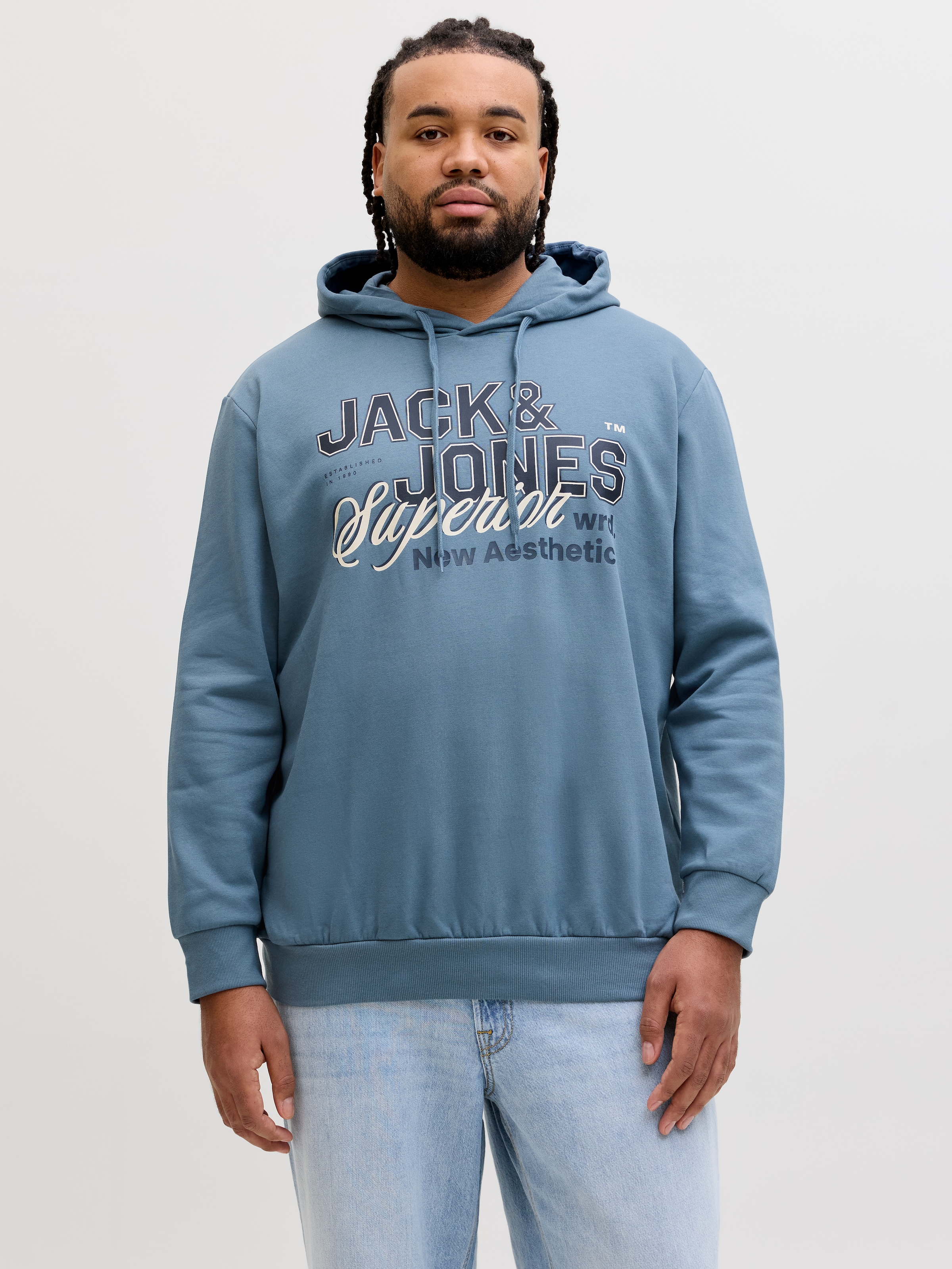 Jack & Jones PlusSize Hoodie »JJELOGO SWEAT HOOD 2 COL 24/25 NOOS PLS«, avec logo imprimé sur le devant
