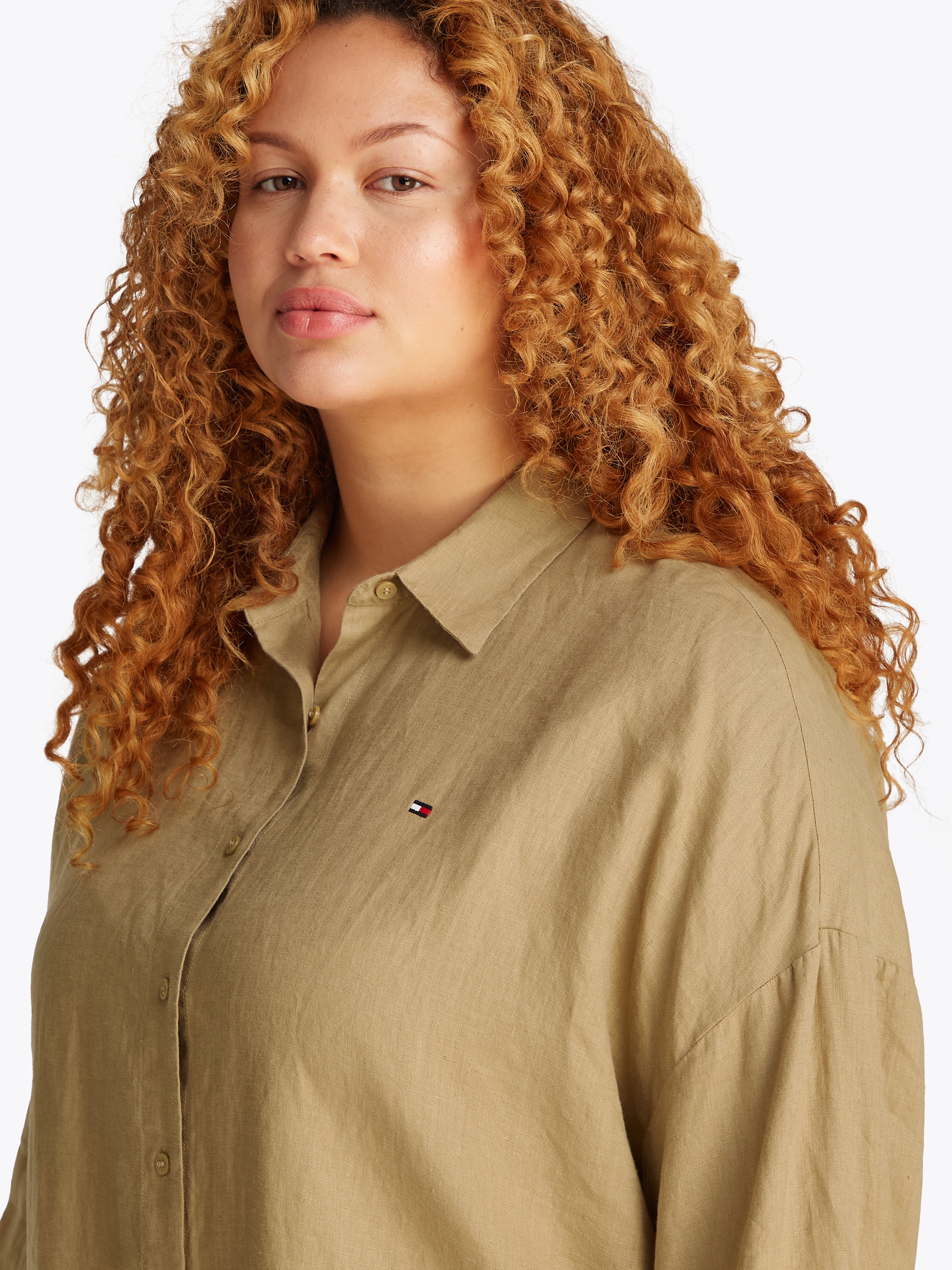 Tommy Hilfiger Curve Hemdbluse »CRV ESS LINEN EASY SHIRT«, in Grossen Grössen, Leinenqualität