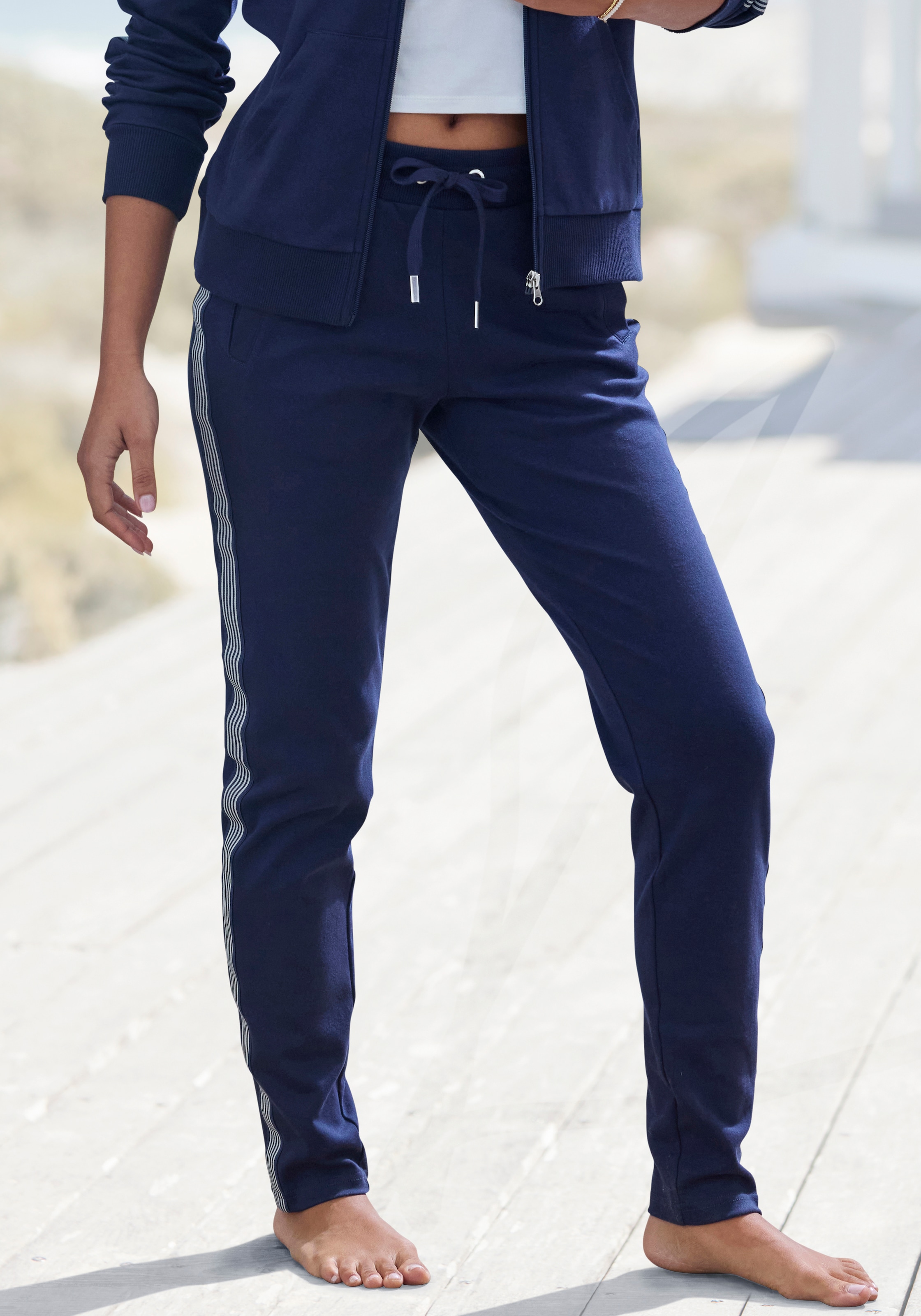 Image of H.I.S Sweathose mit seitlichen Streifen, Loungewear