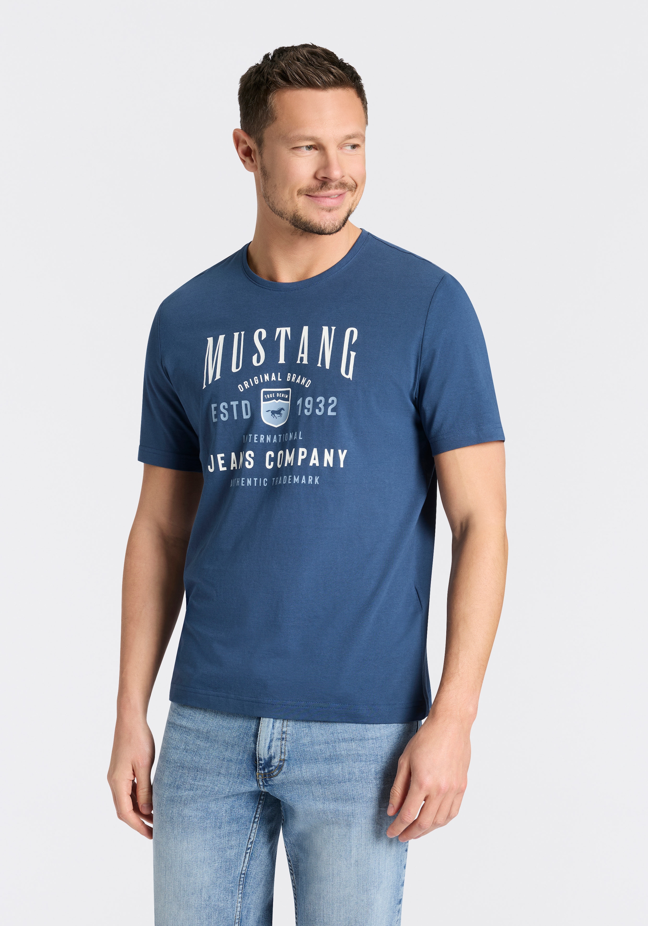 Image of MUSTANG Kurzarmshirt "Alex Logoprint" Kurzarm, normale Passform