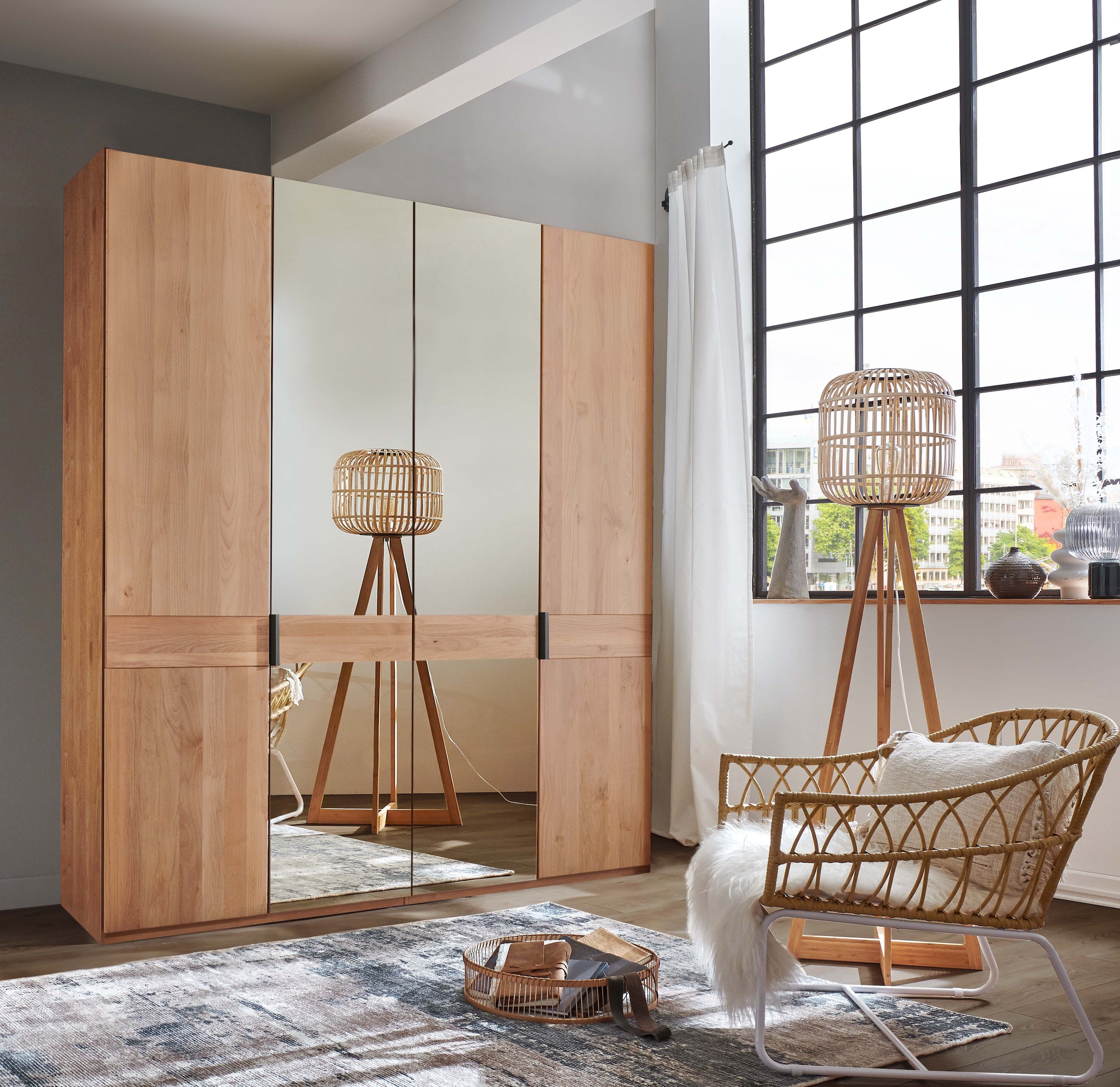 WIEMANN Armoire à portes battantes »Cardiff, Massivholztüren in Kombination mit Glas- oder Spiegeltüren« 4 Breiten, 2 Höhen 216/236cm auswählbar,  hochwertiges Design in langlebiger Qualität, viel Stauraum