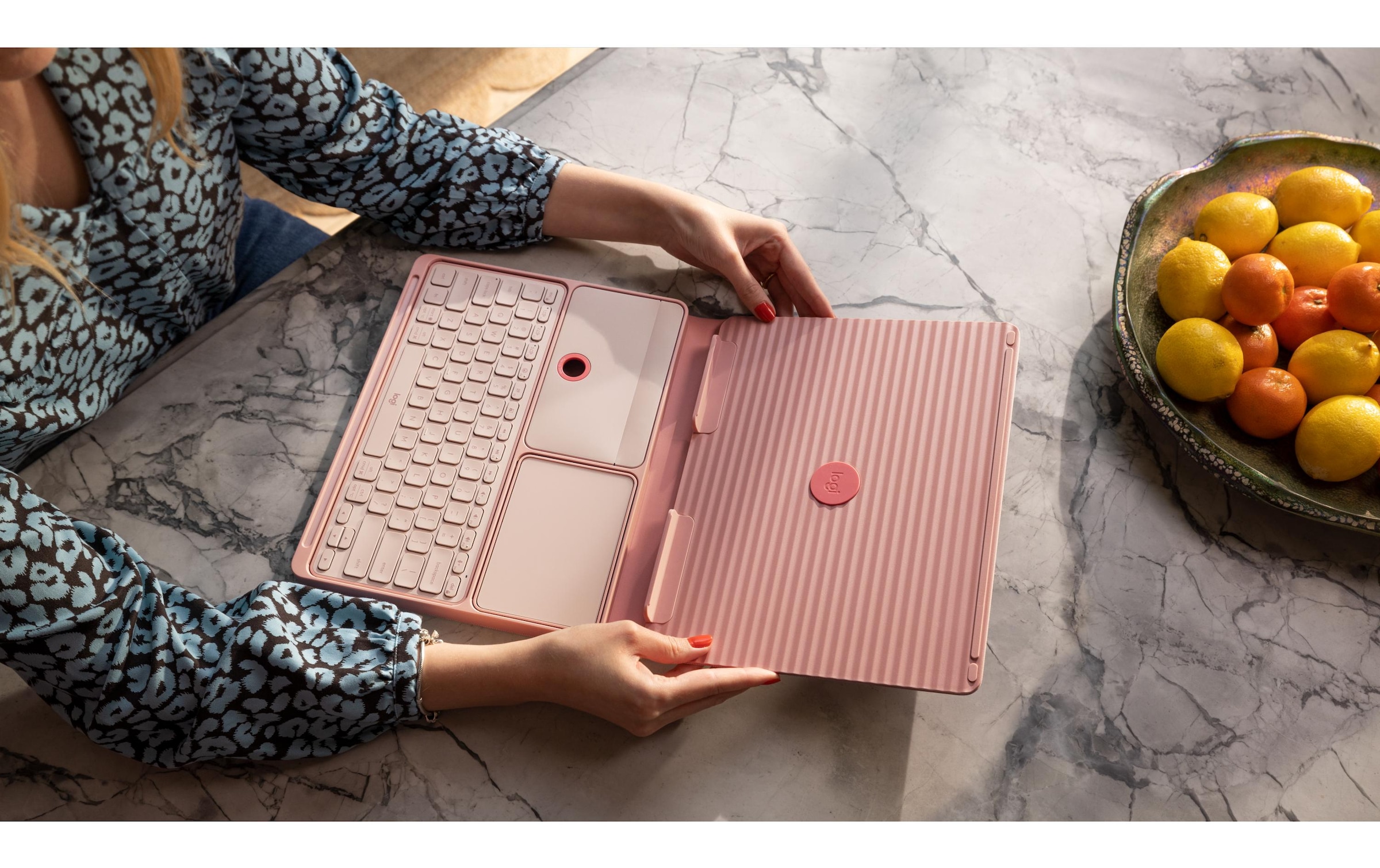 Logitech Clavier de tablette »Cover Casa Pop-Up Desk« ()