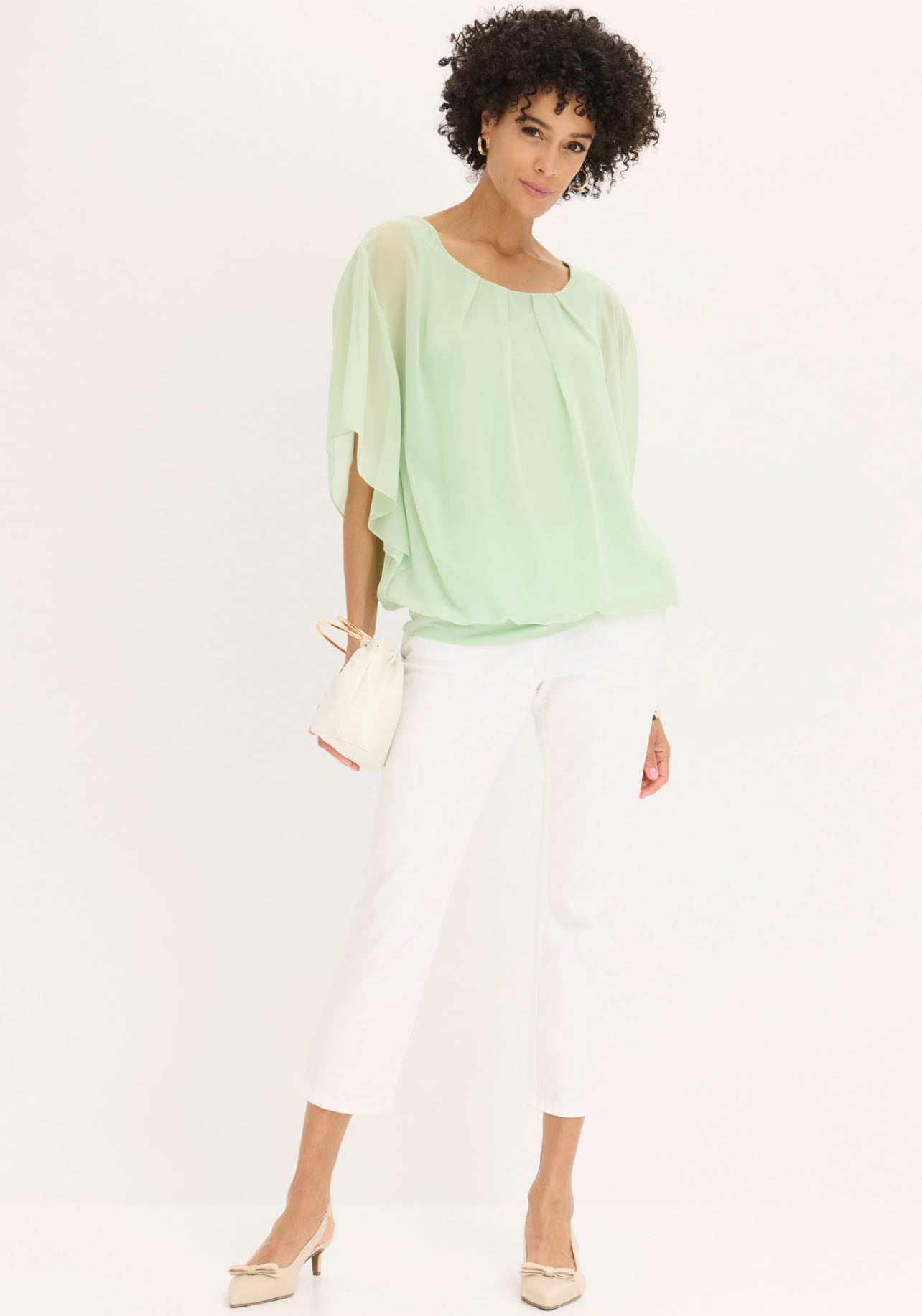 bonprix Blouse en mousseline »Chiffonbluse mit Untertop« coupe oversize, pour occasions festives, taille élastique