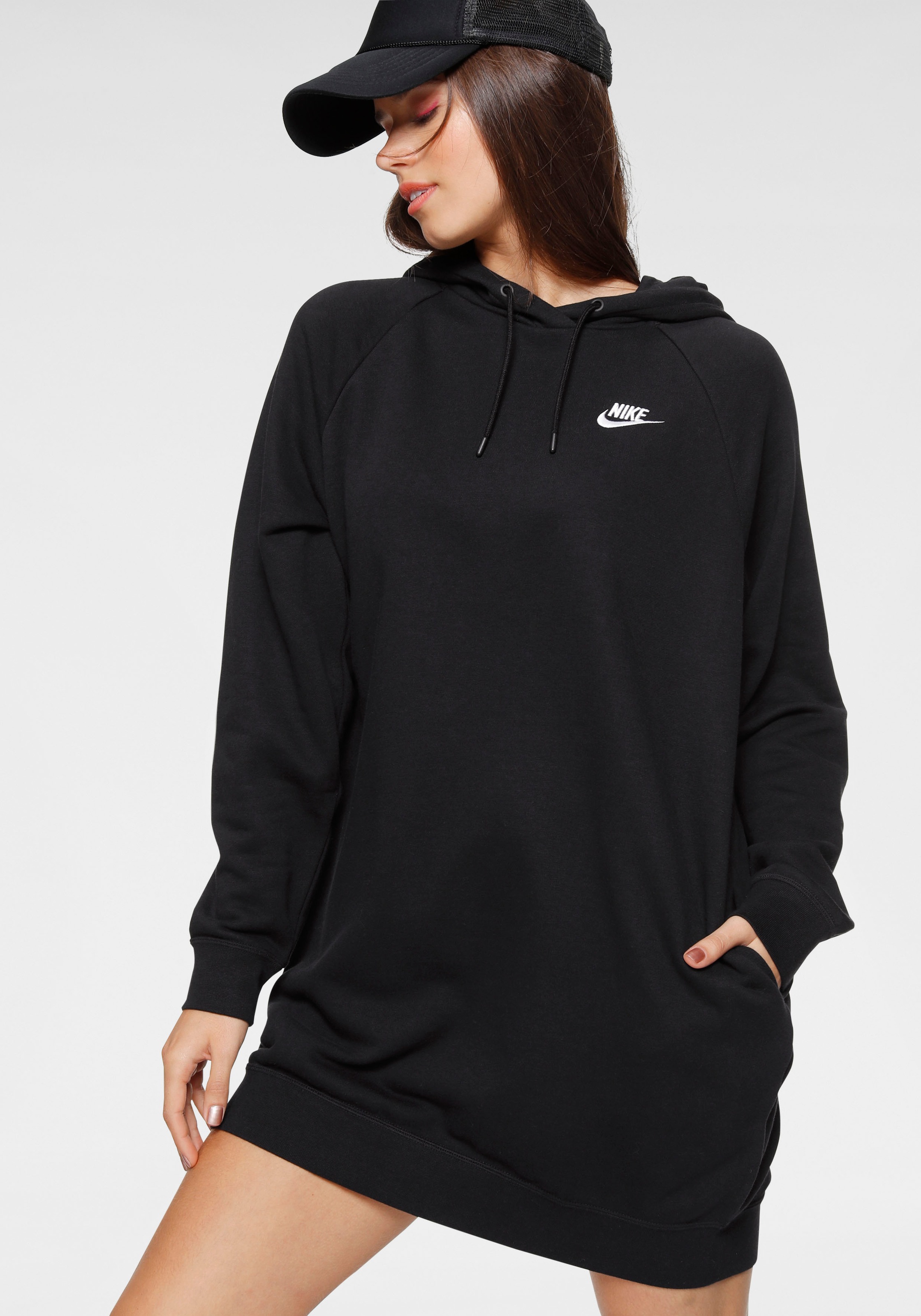 ♕ Nike Sportswear Sweatkleid »W Nsw Essential Fleece Dress«  versandkostenfrei bestellen | Ackermann.ch