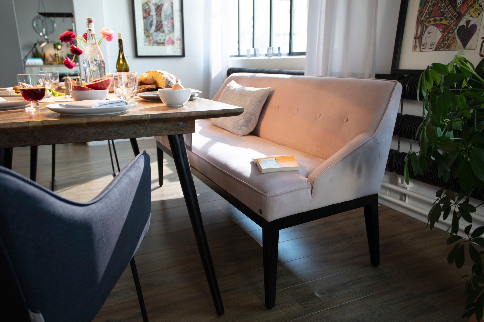 SIT Esstisch »Molfetta aus Mangoholz Massivholz mit Schweizer Kante & Metallbeinen« Modernes Industrial-Design mit konischen schwarzen Metallbeinen