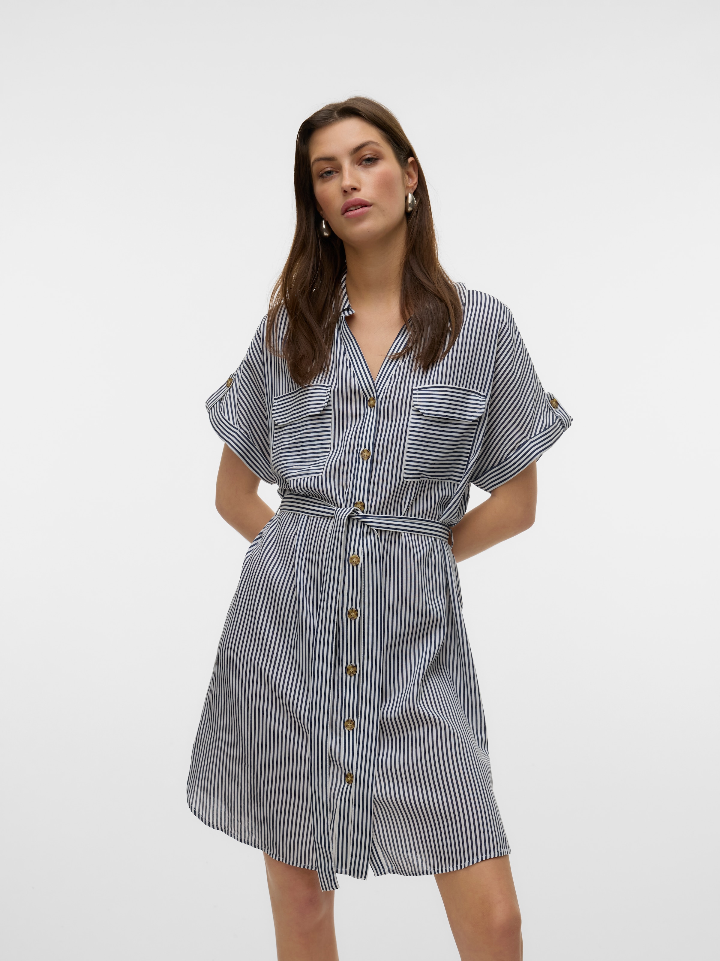 Image of Vero Moda Hemdblusenkleid "VMBUMPY SS SHORT SHIRT DRESS WVN GA NOOS" Brusttaschen Viskose, loose fit