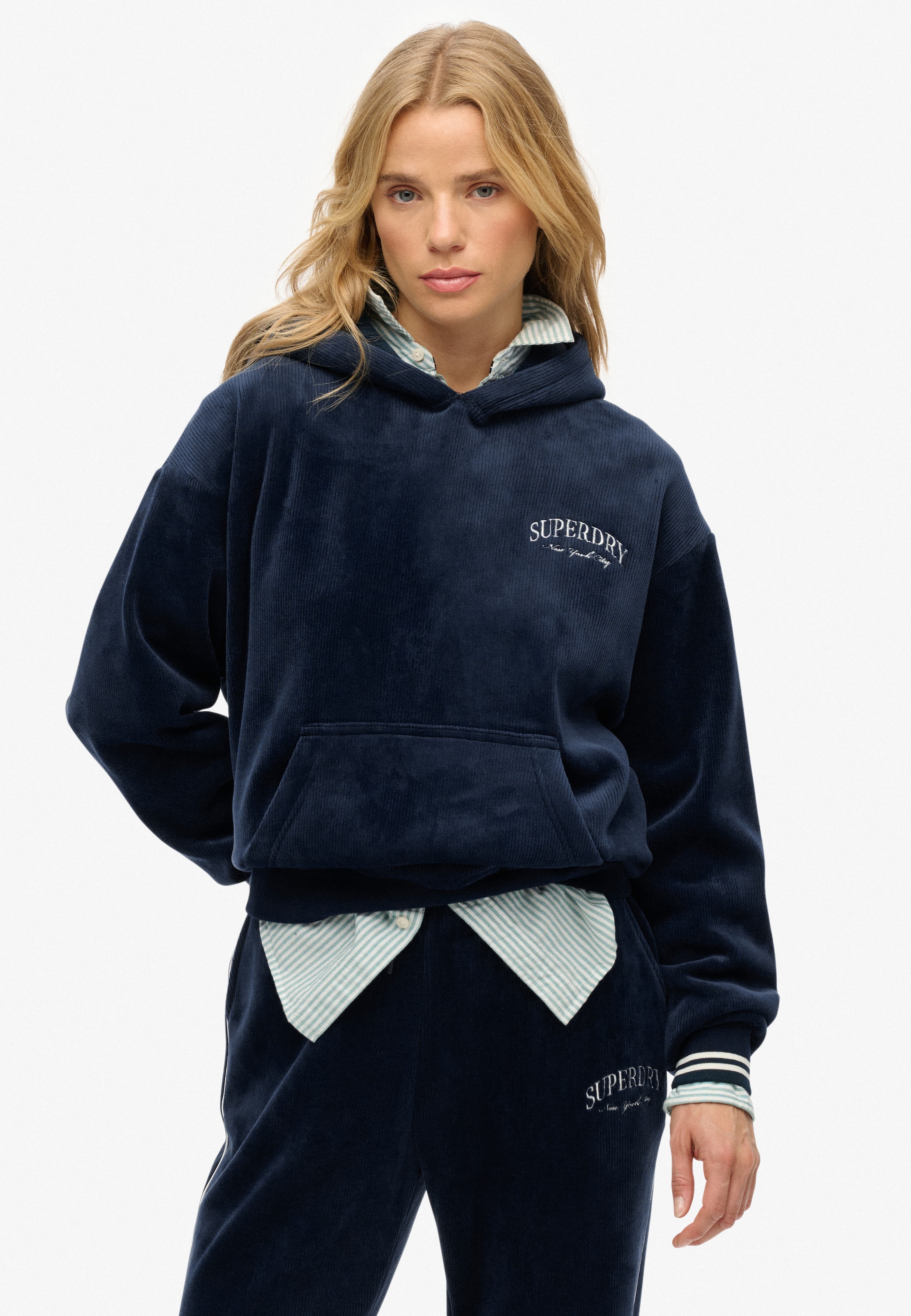 Image of Superdry Kapuzensweatshirt "COUNTRY CLUB VELOUR RELAX HOOD"
