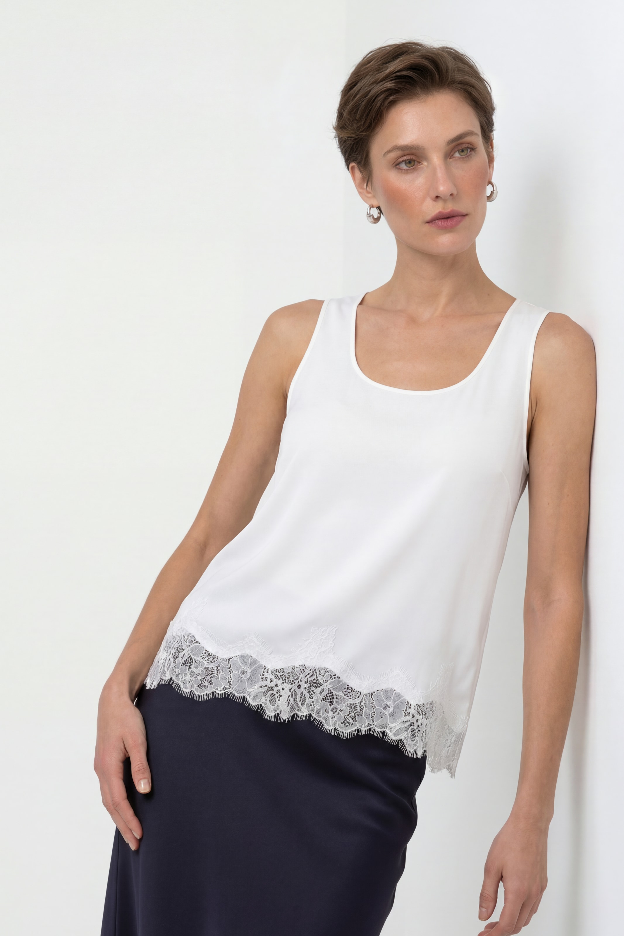 RICHROYAL Haut de chemise avec bordure en dentelle à l'ourlet, aspect satin élégant