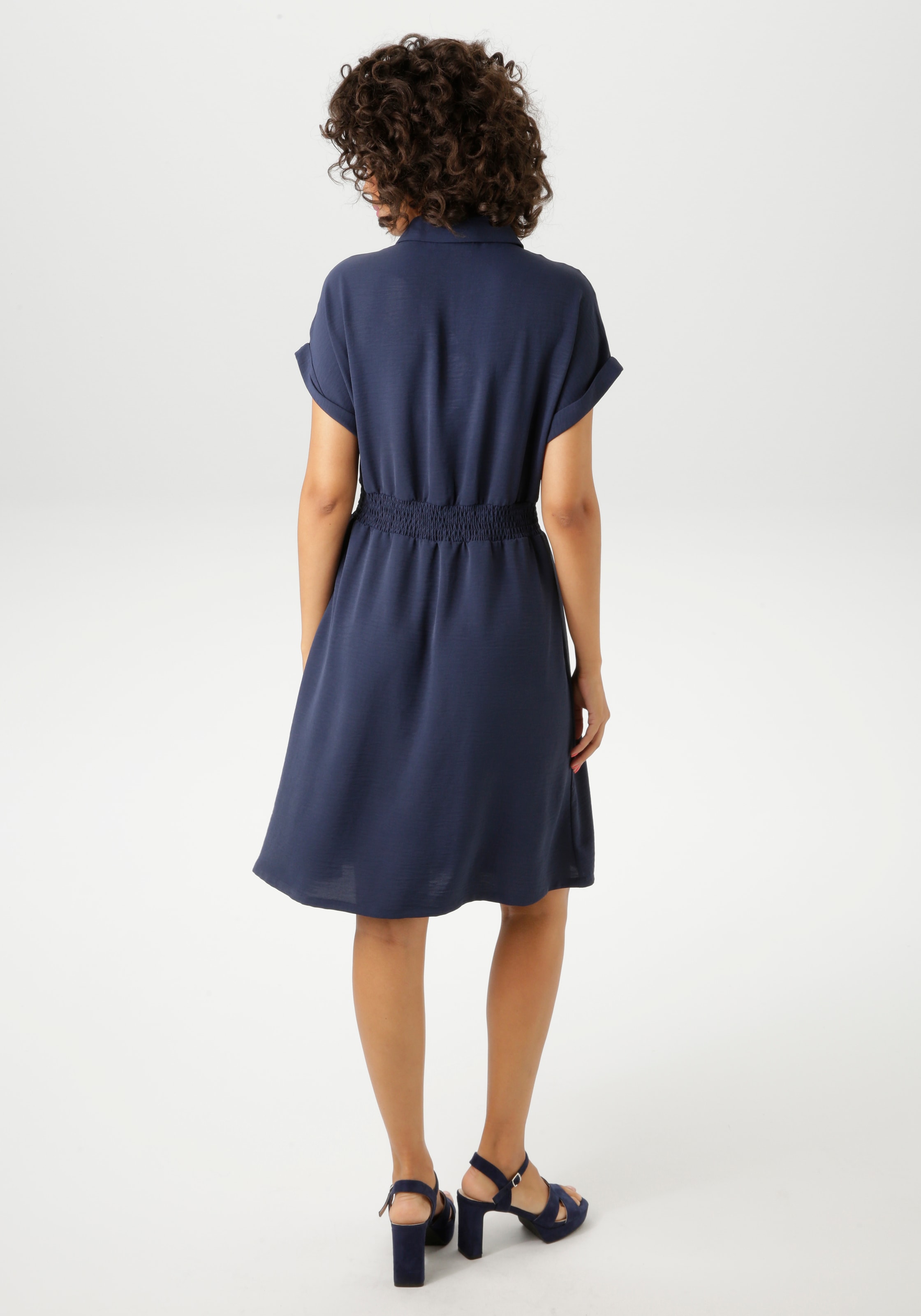 Aniston CASUAL Sommerkleid, mit Smokbündchen in der Taille