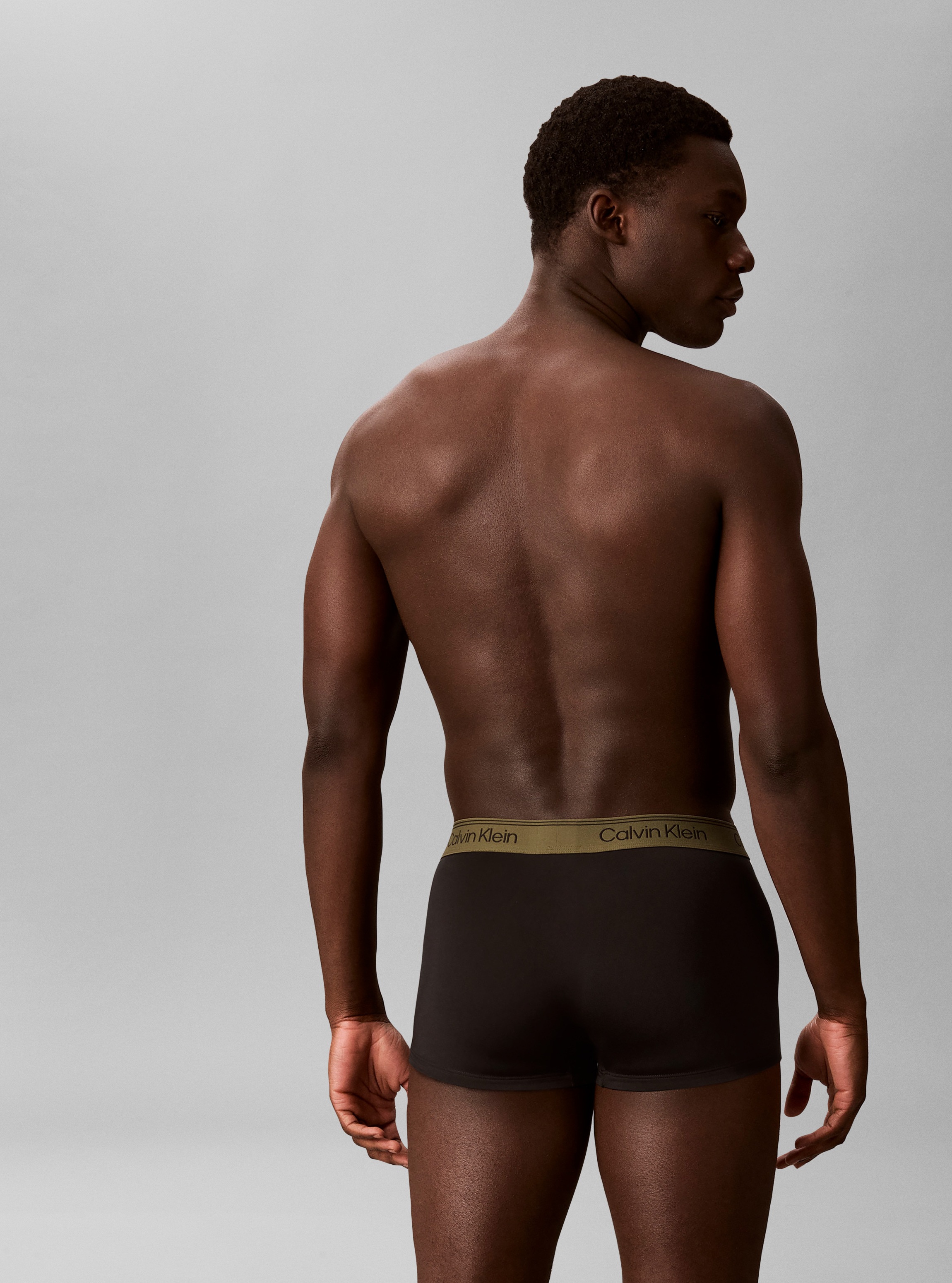 Calvin Klein Underwear Tronc »LOW RISE TRUNK 5PK« Paquet, pack de 5, 5 cuis Avec ceinture élastique