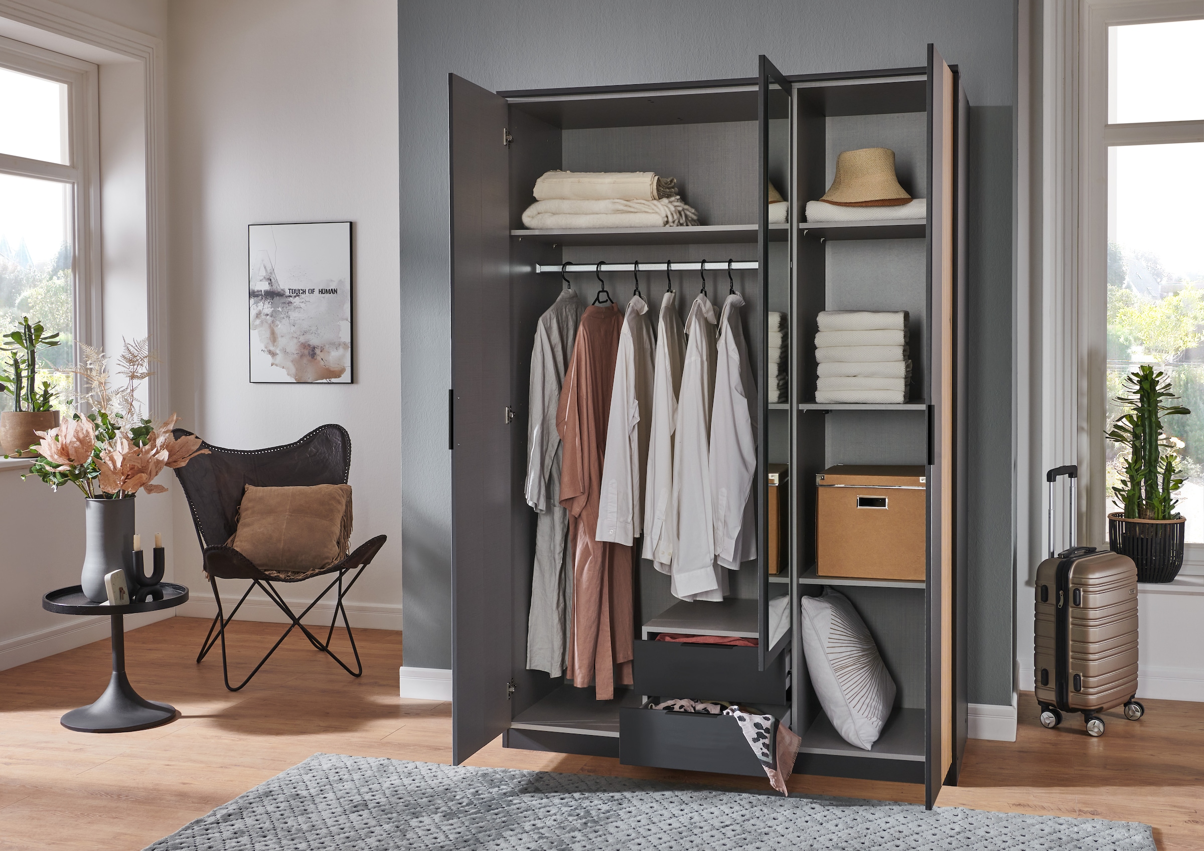 Wimex Drehtürenschrank »Lübeck«, Akustiklamellen Optik, mit Spiegeltüren, 135 oder 180cm breit
