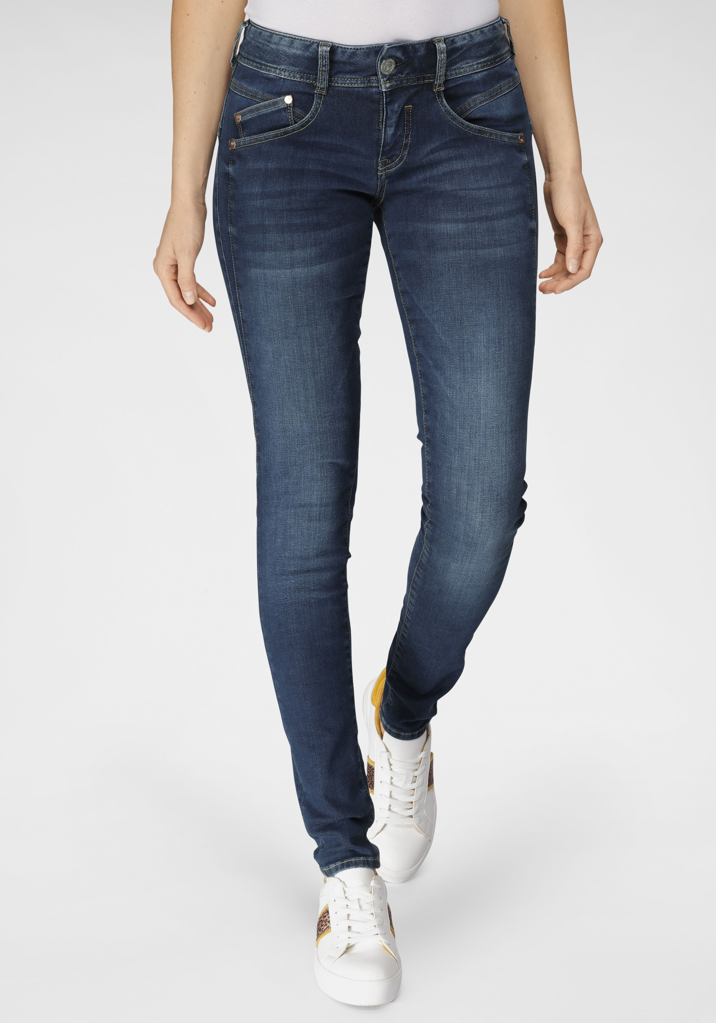 Herrlicher Slim-fit-Jeans »GILA SLIM REUSED DENIM«, Nachhaltige Premium-Qualität enthält recyceltes Material-Herrlicher 1