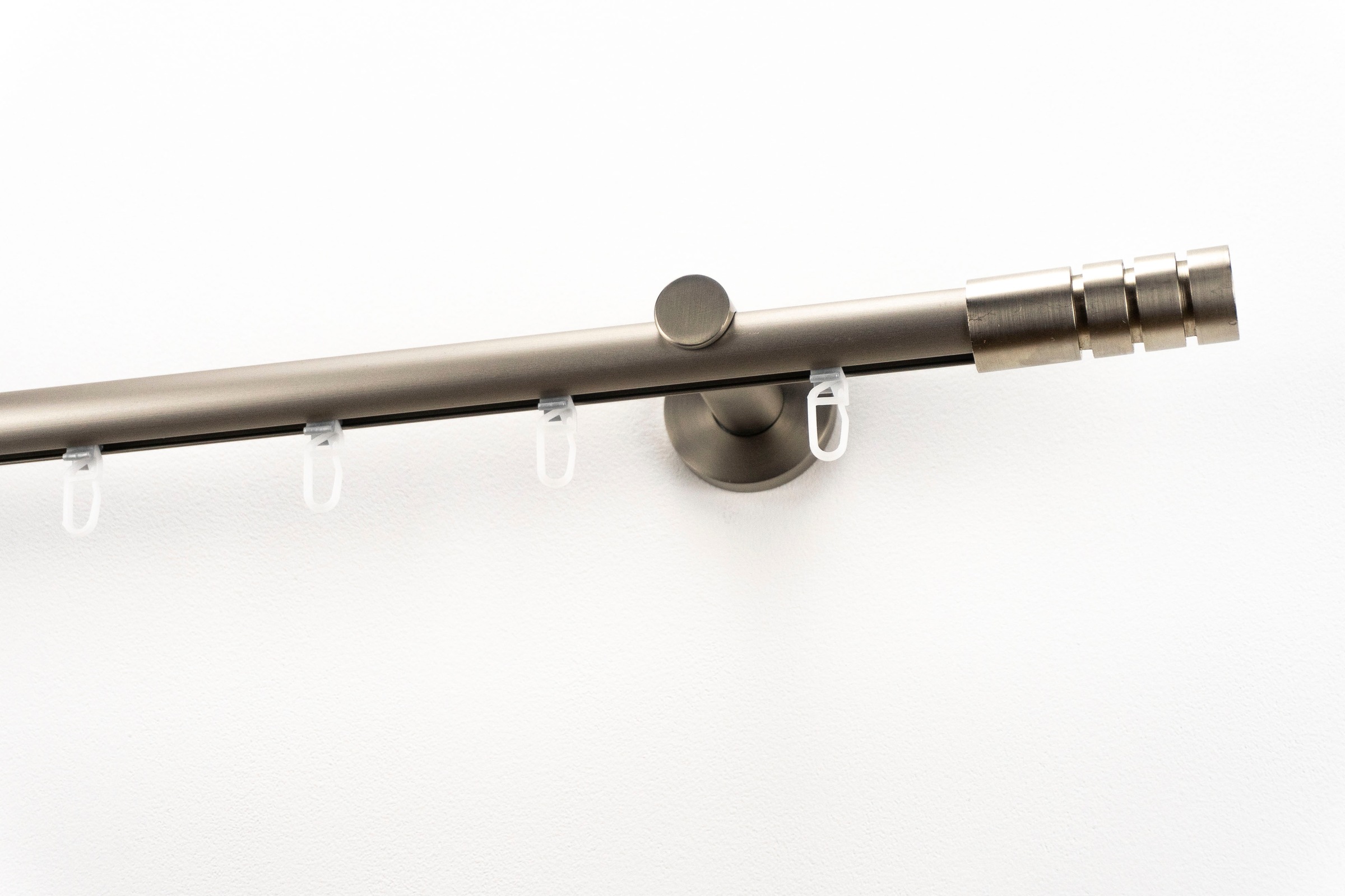 Image of GARESA Gardinenstange »EASY«, 1 läufig-läufig, Wunschmasslänge, Vorhanggarnitur, einfache Montage, m.Profilverbinder verlängerbar, Wandmontage, Knopf mit Rillen, Alu bei Ackermann Versand Schweiz