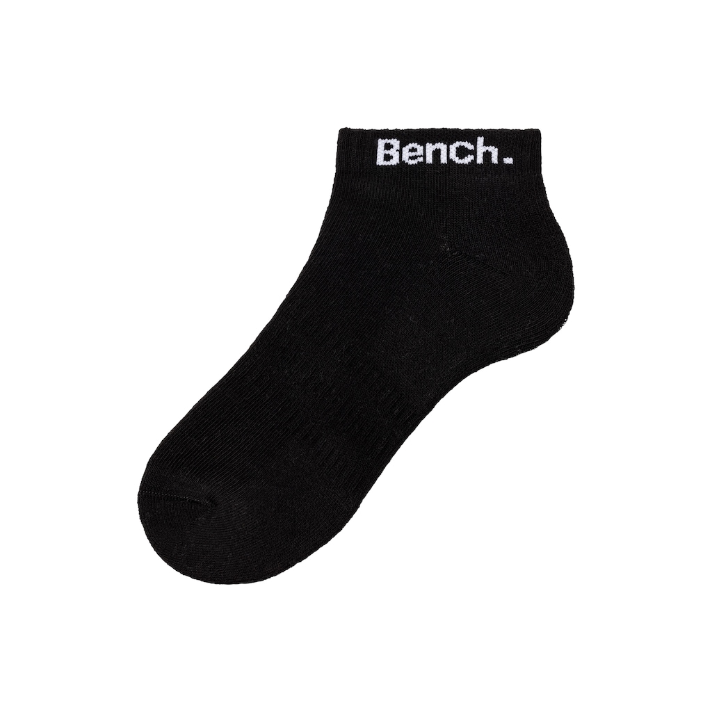 Bench. Sportsocken