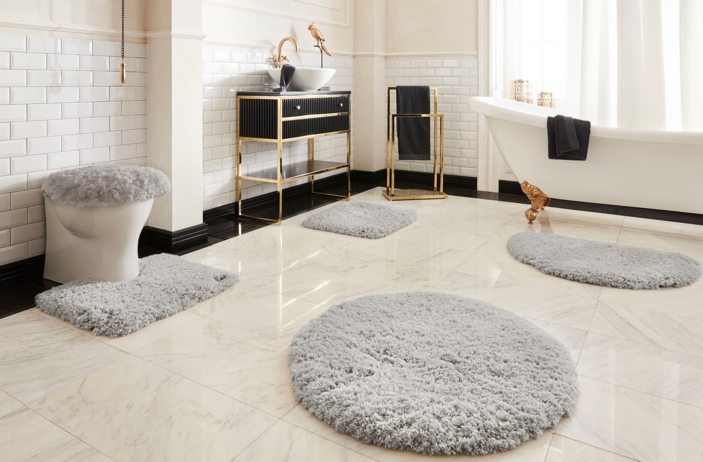 Guido Maria Kretschmer Home&Living Badematte »Micro exclusiv, Badvorleger, Badezimmer Teppich«, rutschhemmend beschichtet, strapazierfähig-schnell trocknend-fussbodenheizungsgeeignet, Badteppich, Badematten auch als 3 teiliges Set & rund erhältlich
