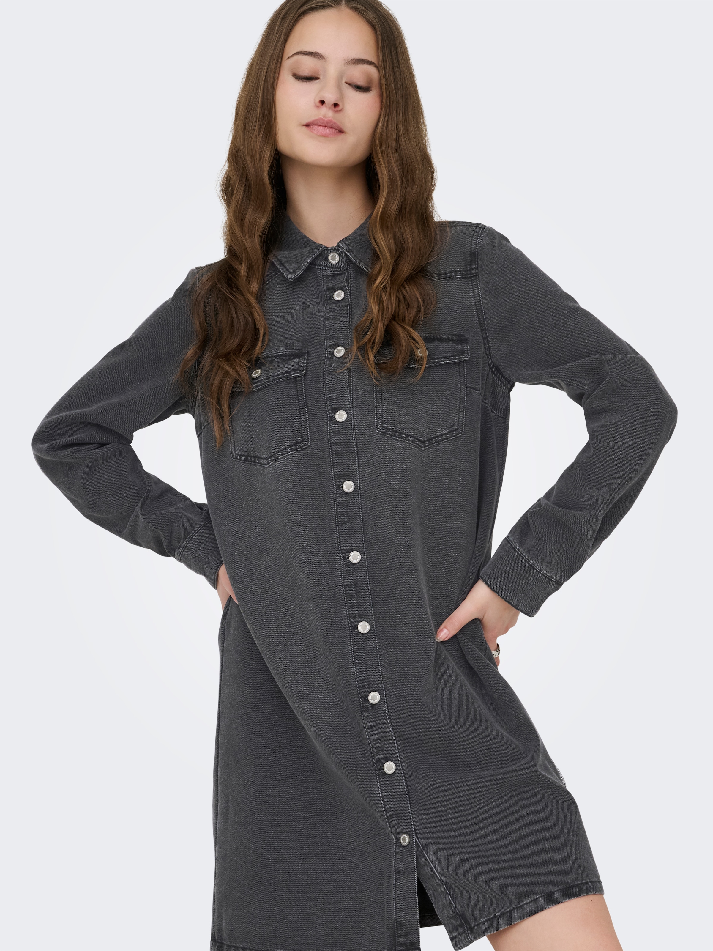 ONLY Robe en jean »ONLLISA L/S DNM DRESS GUA NOOS« Poches poitrine