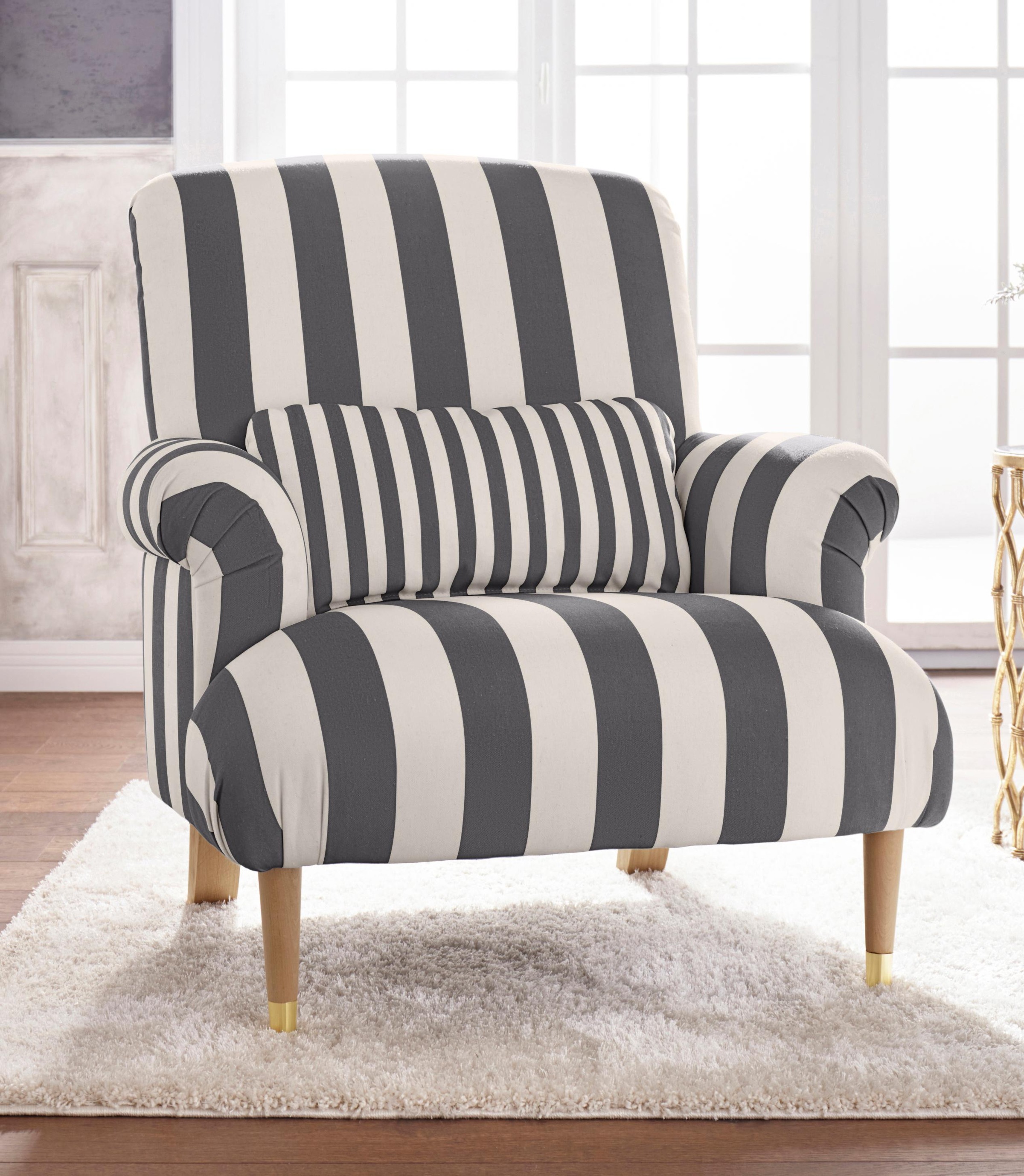 Image of Guido Maria Kretschmer Home&Living XXL-Sessel »Cholet«, mit Zierkissen und Beinen aus Eiche, Bezugsqualität: Baumwollmix, Big bei Ackermann Versand Schweiz