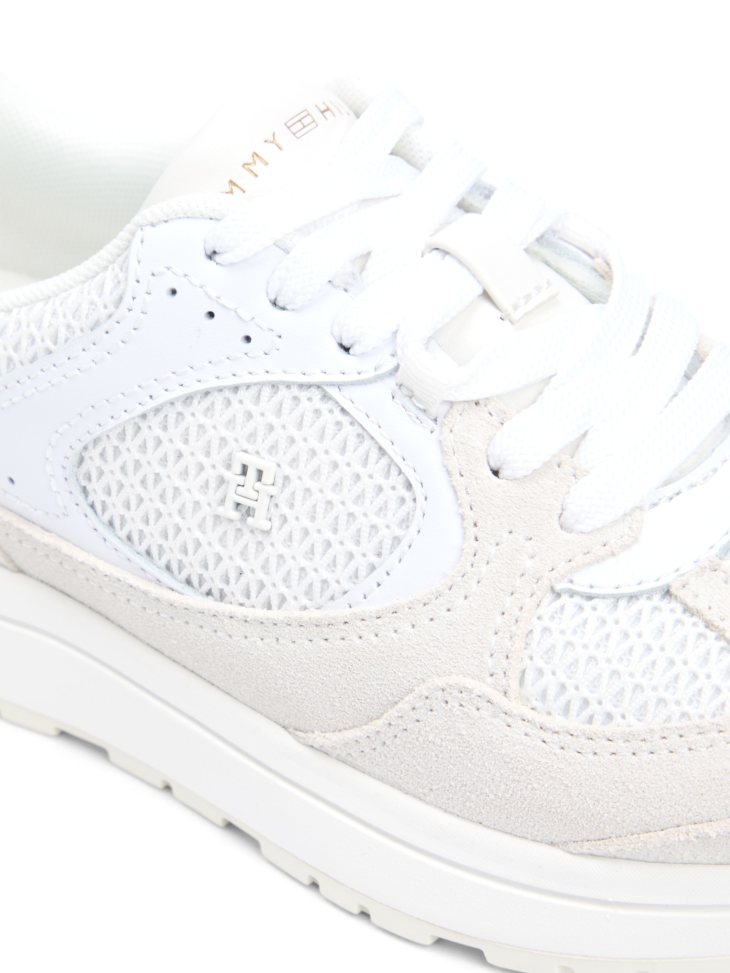 Tommy Hilfiger Baskets à plateforme »TH MIX MATERIAL RUNNER«  Chaussure de loisirs, à lacets, sneaker à plateforme avec emblème logo
