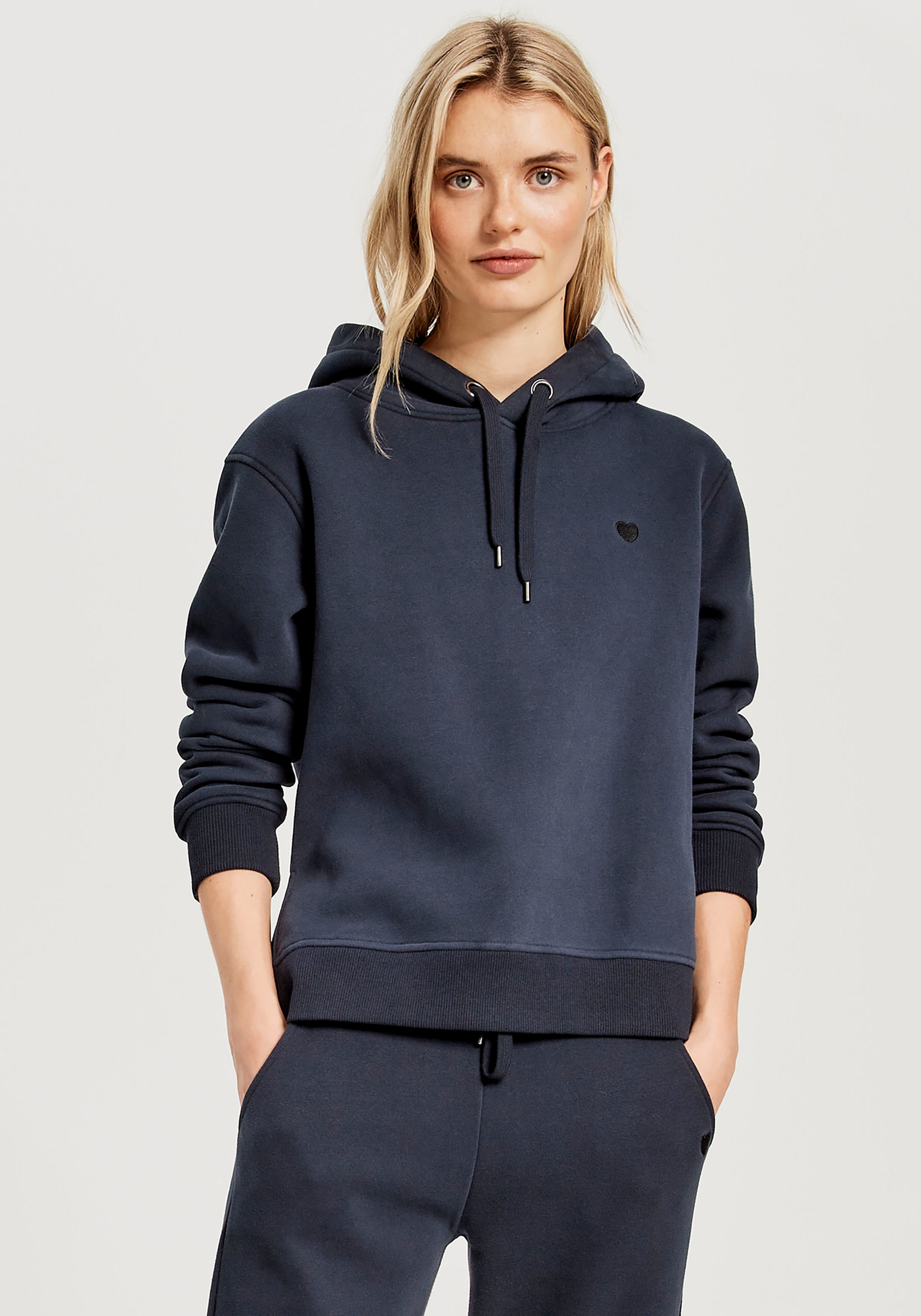 Image of OPUS Kapuzensweatshirt »Gadira«, mit grossen Seitenschlitzen bei Ackermann Versand Schweiz