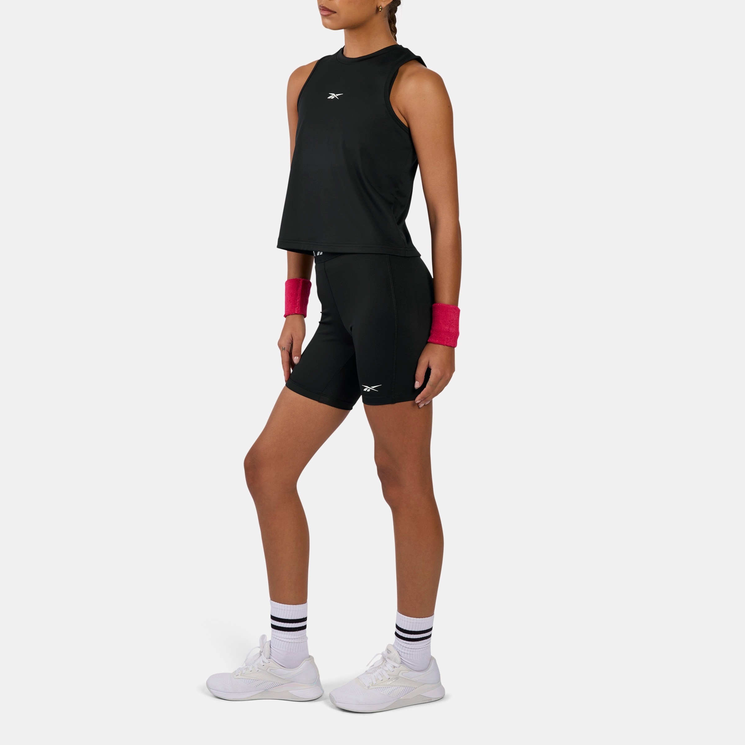 Reebok Haut d'entraînement »ID TRAIN CROPPED TANK« Avec coupe confortable, en polyester et élasthanne