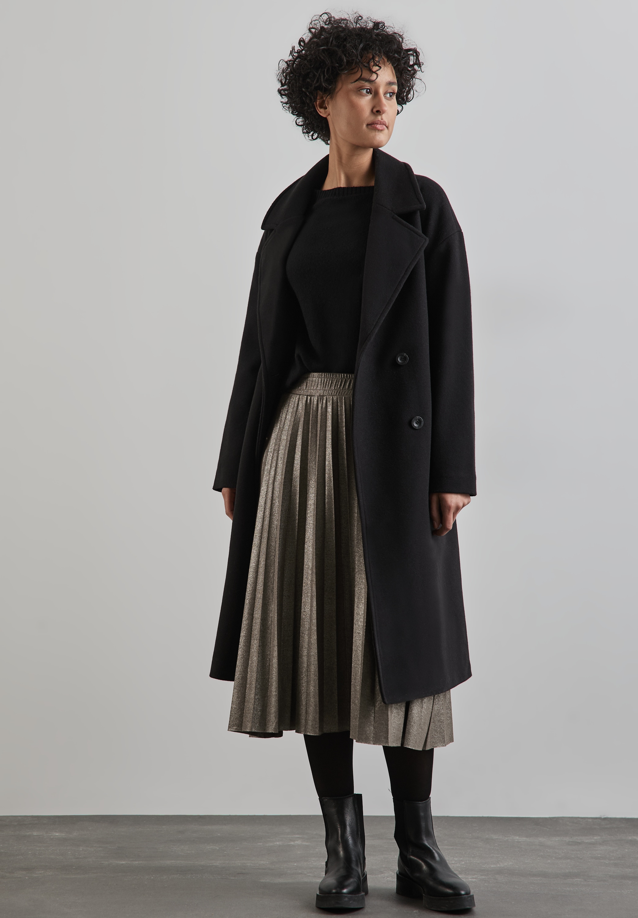 STREET ONE Jupe plissée glänzend, mit Stretch und Viskose