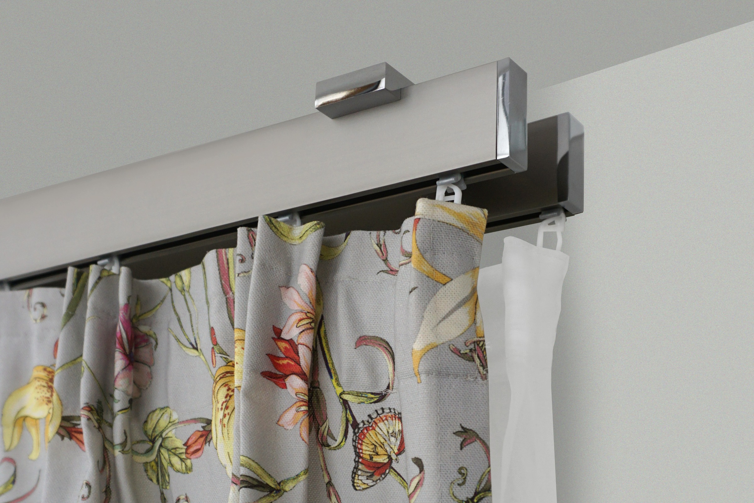 Image of GARESA Gardinenstange "FLAT" 2 läufig-läufig Wunschmasslänge Rechteckprofil, perfekter Lauf, modern, verlängerbar, mit Endkappe