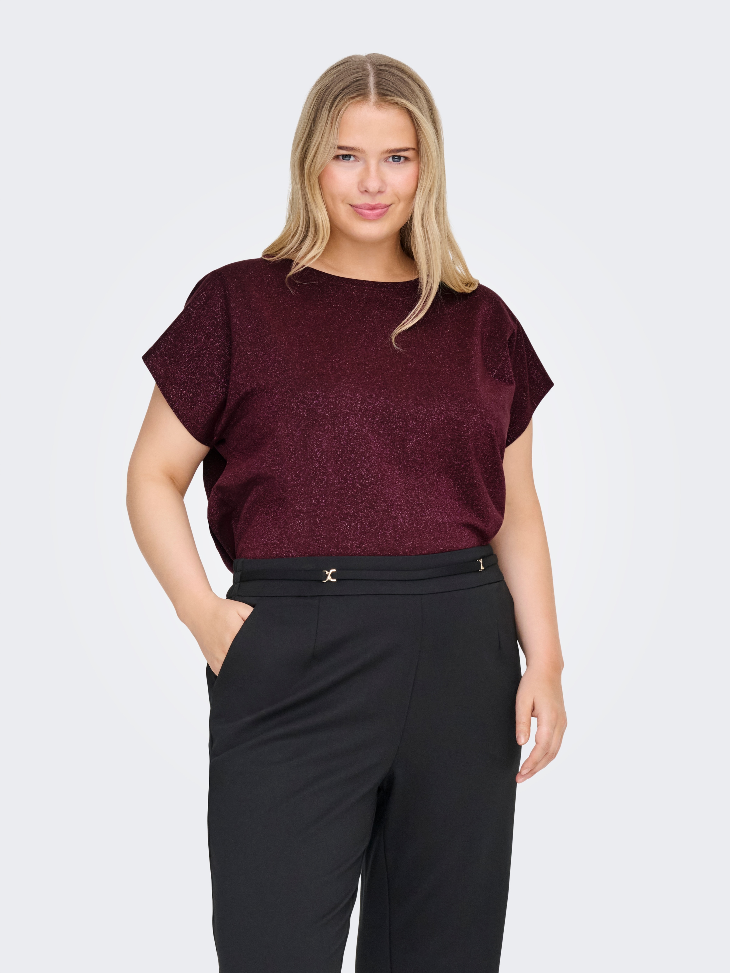 Image of ONLY CARMAKOMA Kurzarmshirt "CARMOSTER GLITTER S/S TOP JRS NOOS" Viskosemischung, regular fit