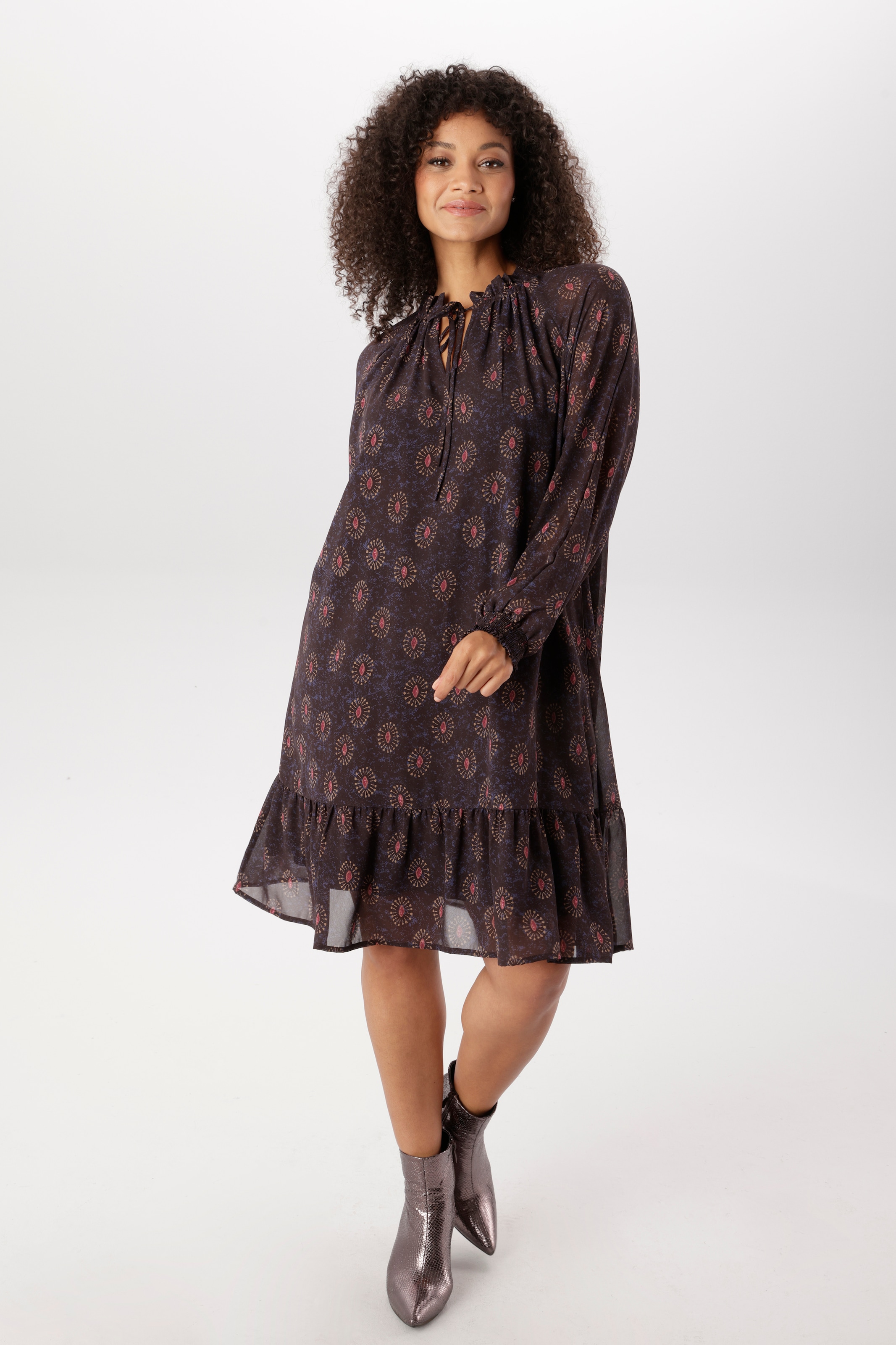Image of Aniston PLUS Chiffonkleid mit Volant am Saum - NEUE KOLLEKTION