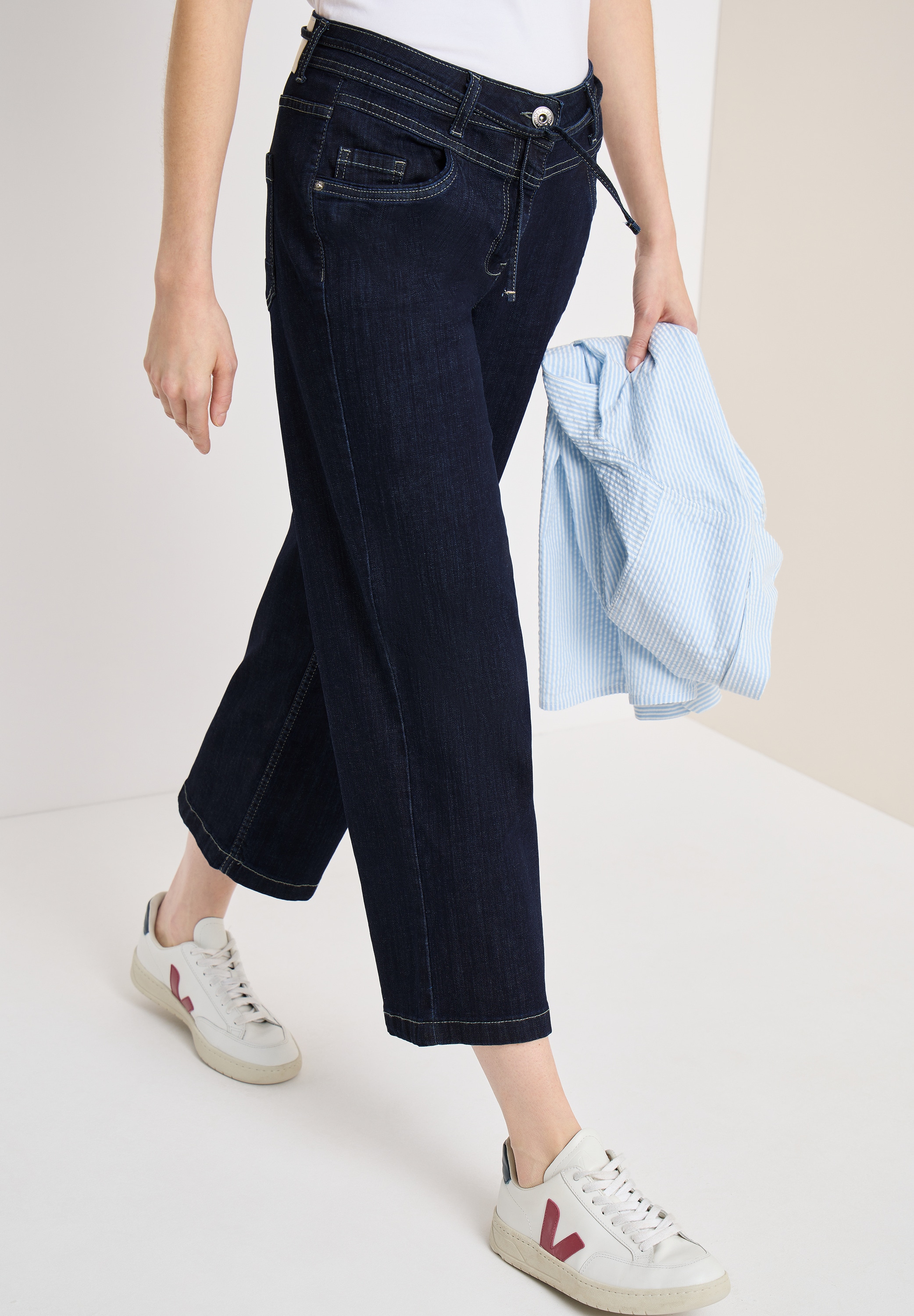 Image of Cecil Weite Jeans "Style Neele" 7/8-Länge mit Gürtel-Detail