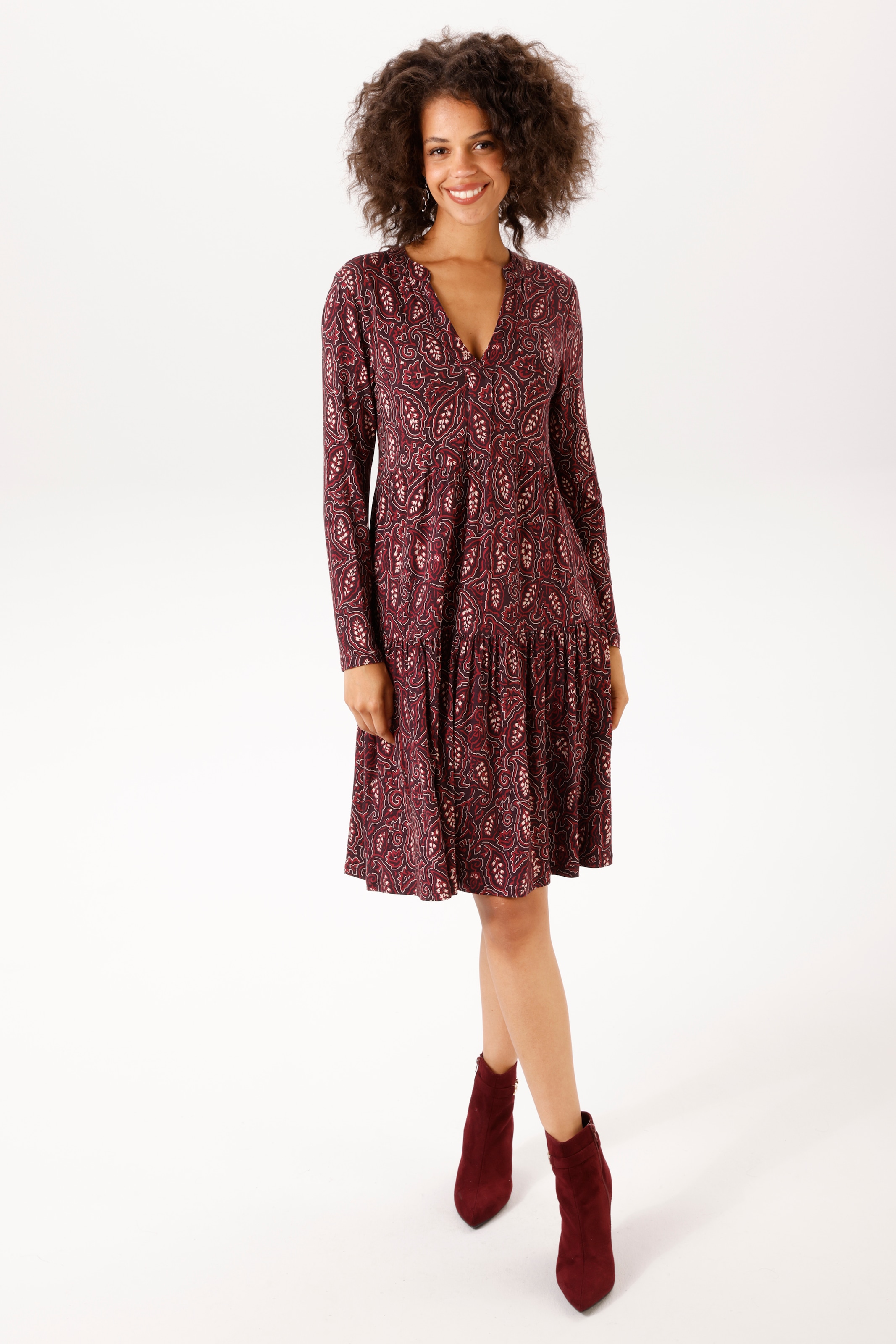 Aniston CASUAL Robe en jersey avec impression graphique feuille - chaque pièce est unique - NOUVELLE COLLECTION