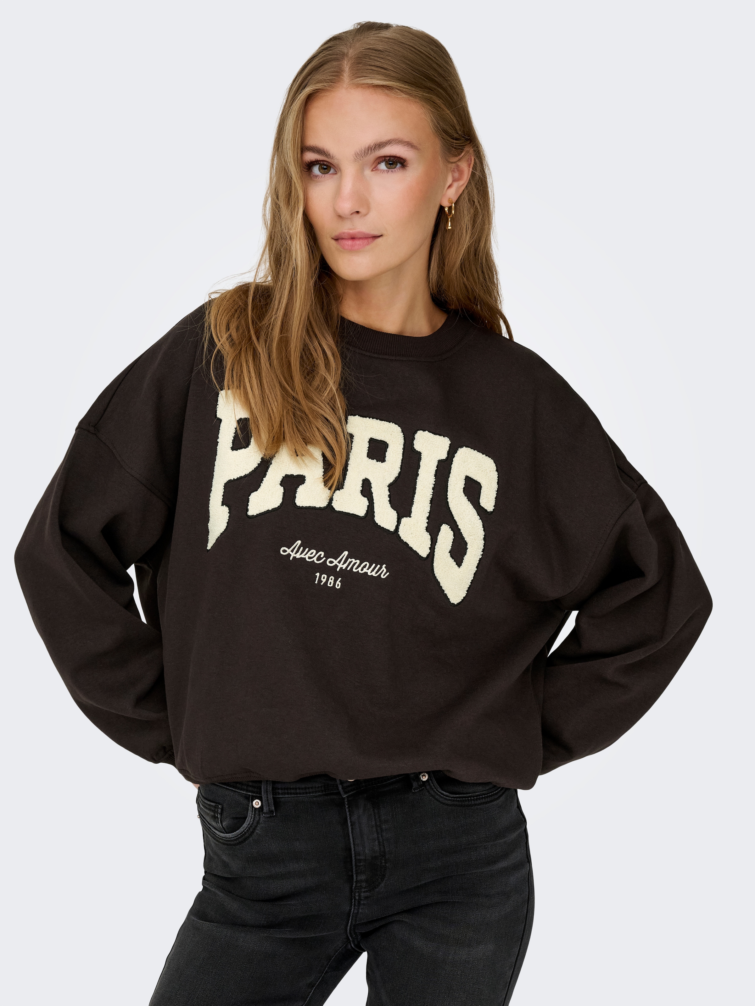 JDY Sweat-shirt »JDYMESA L/S O-NECK EMB SWEAT JRS NOOS«, Baumwollmischung, regular fit
