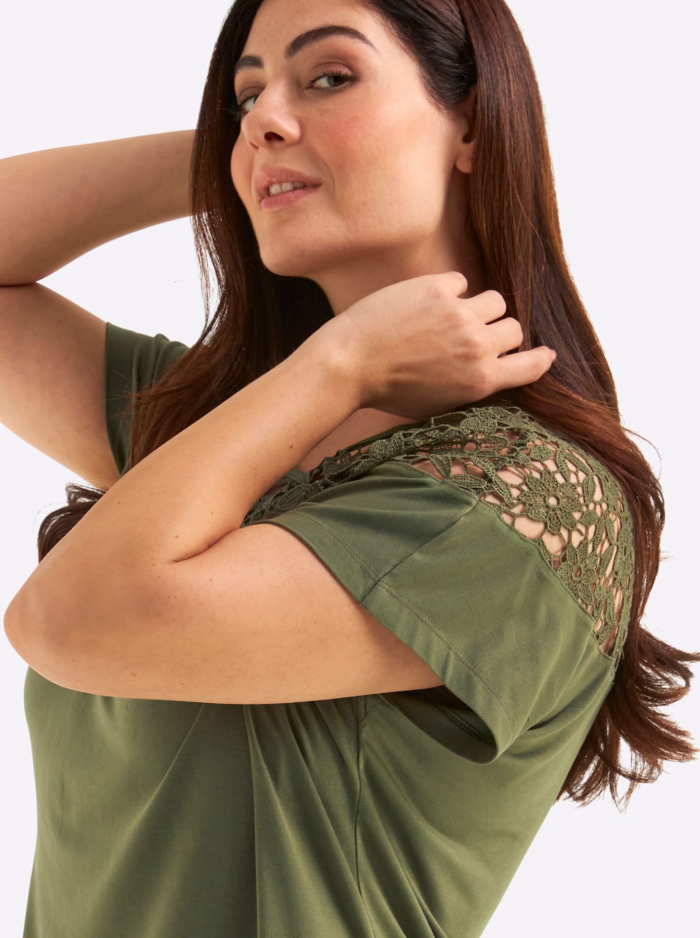 Sheego Shirt à col rond »Halbarmshirt« 1