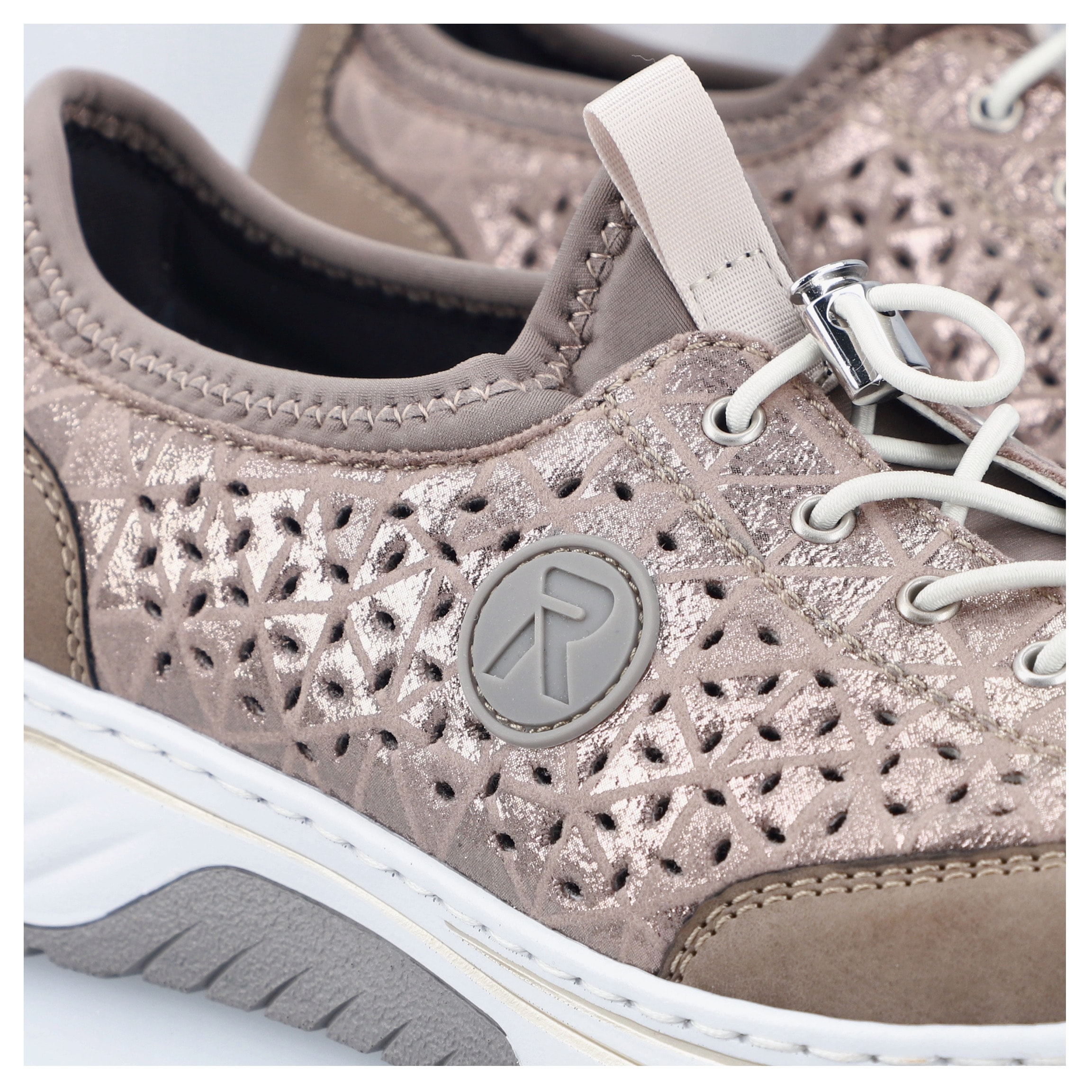 Rieker Slip-On Sneaker  Slipper, Freizeitsneaker, Halbschuh in Metallic-Optik