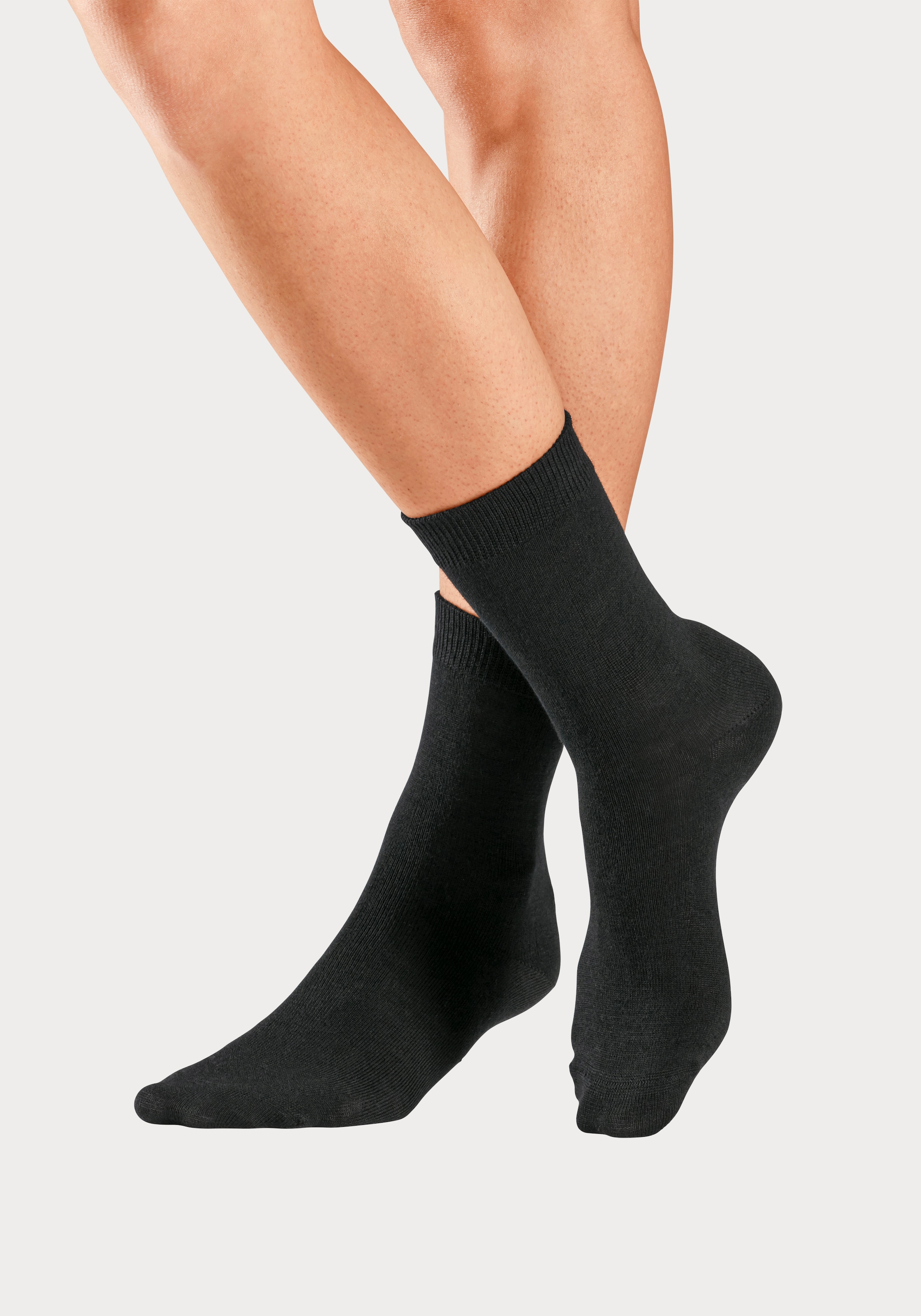 Bench. Socken »Damen«, (Packung, 3 Paar), aus flauschigem Material mit hohem Wollanteil