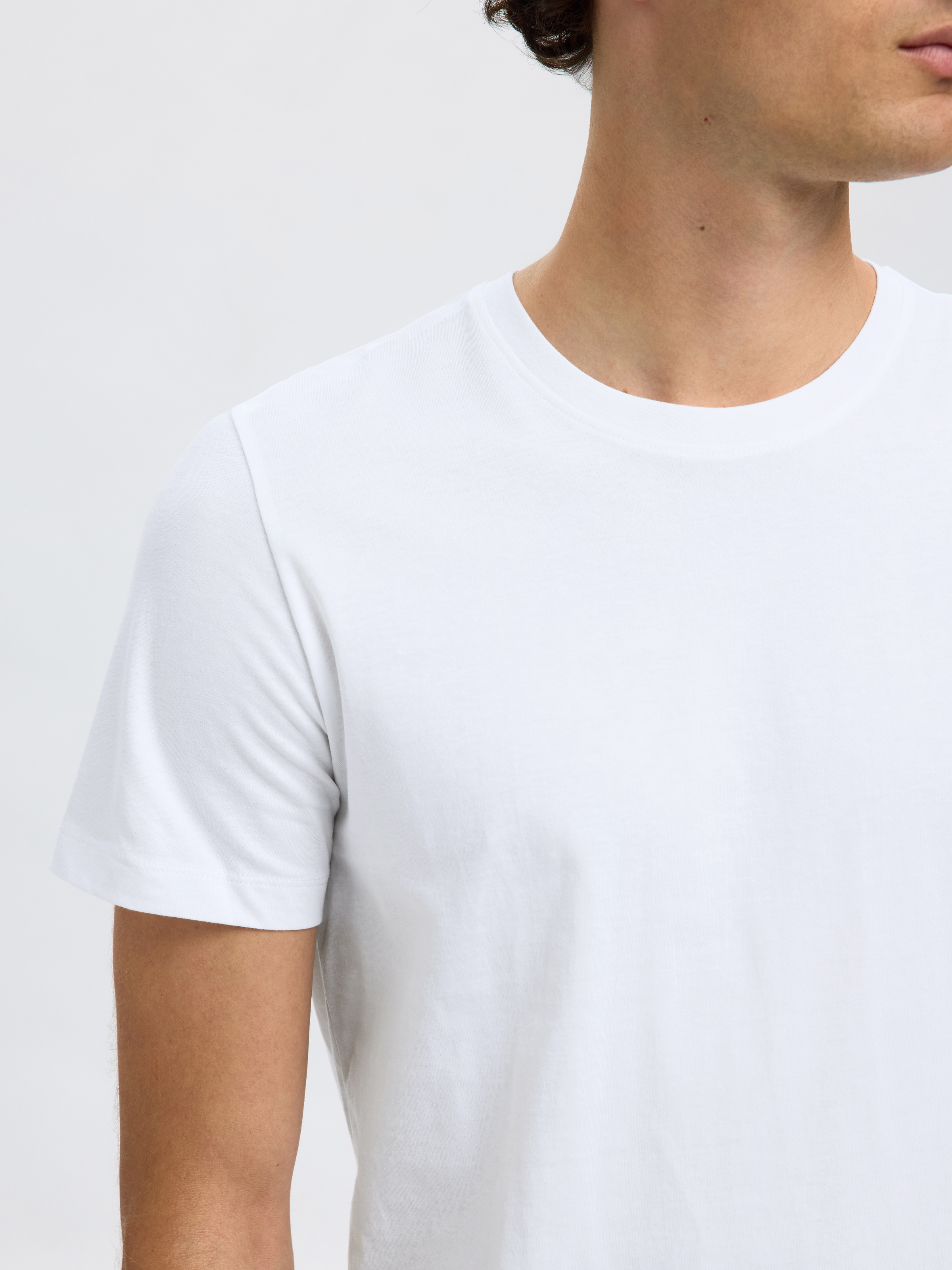 SELECTED HOMME Rundhalsshirt »SLHCORMAC SS O-NECK TEE 5 PACK NOOS«, (Packung, 5 tlg.)