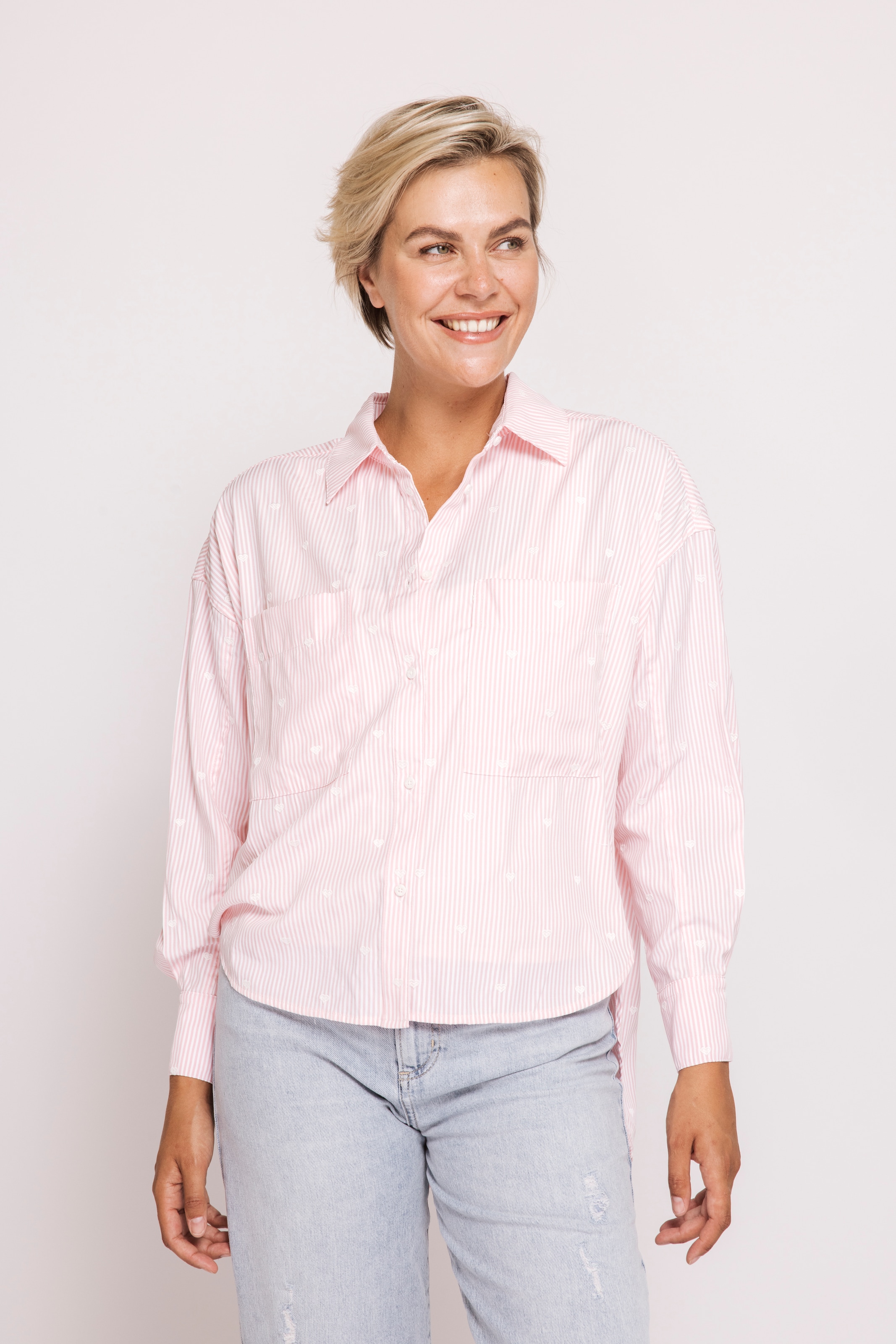 Image of Zhrill Langarmbluse "ZHLUCY Ringelbluse mit Stickerei" lässige Passform, mit Ringellook, mit Brusttaschen, mit Knopfleiste