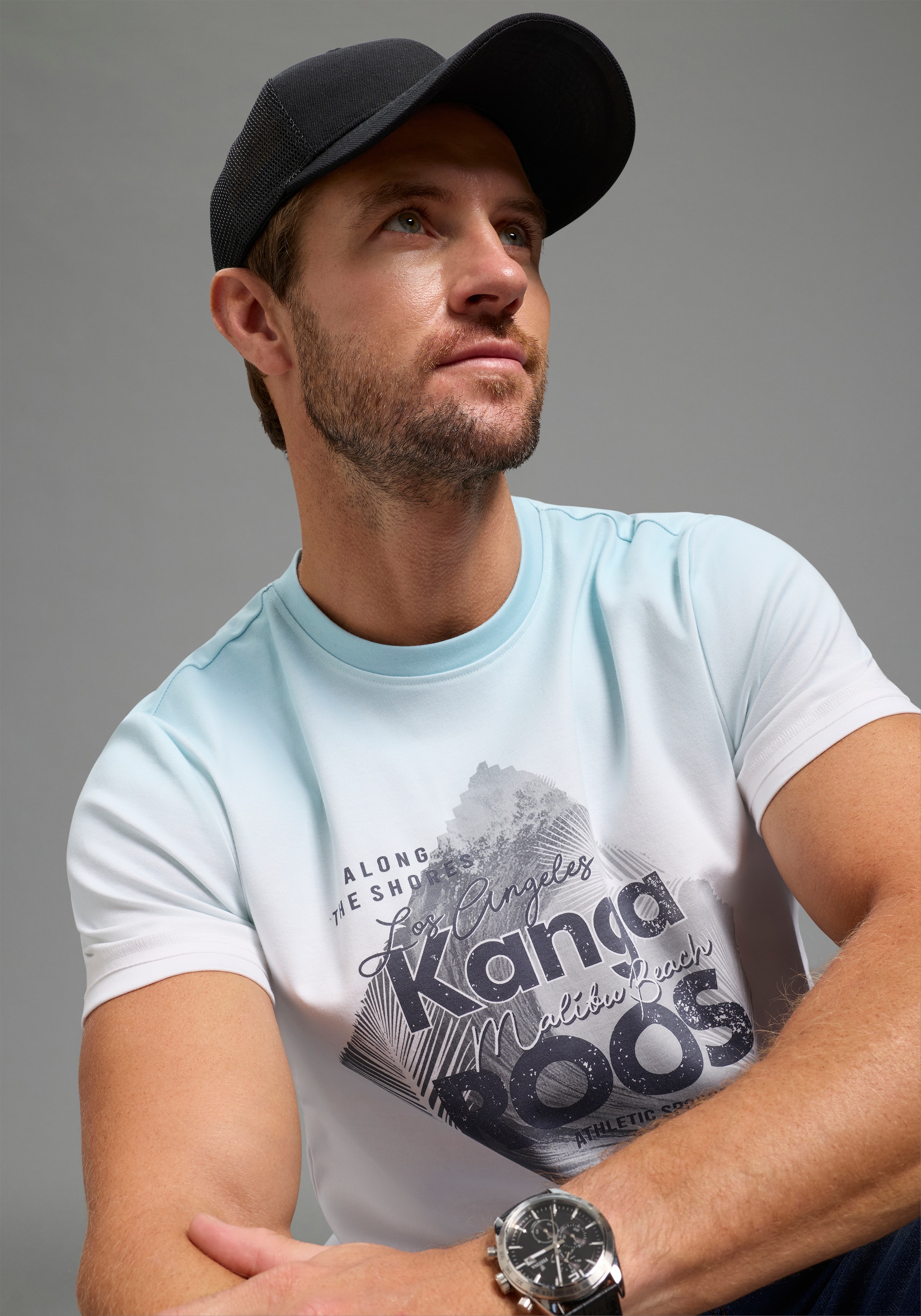 KangaROOS T-shirt schmale Passform, Halbarm, angesetztes Bündchen am Ärmelabschluss