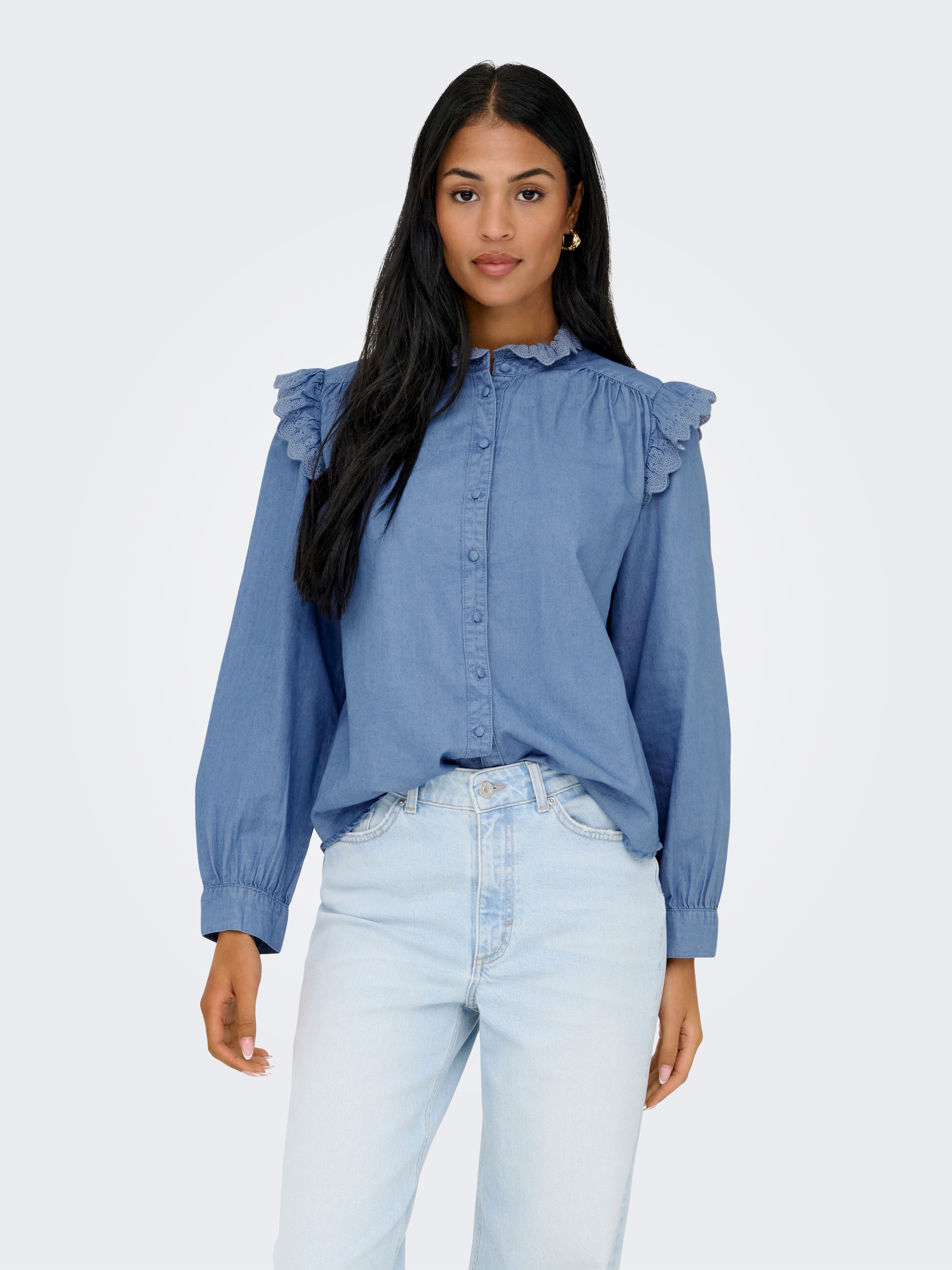 Image of ONLY Jeansbluse "ONLPIPER L/S EMB FRILL DNM SHIRT QYT" mit Rüschen