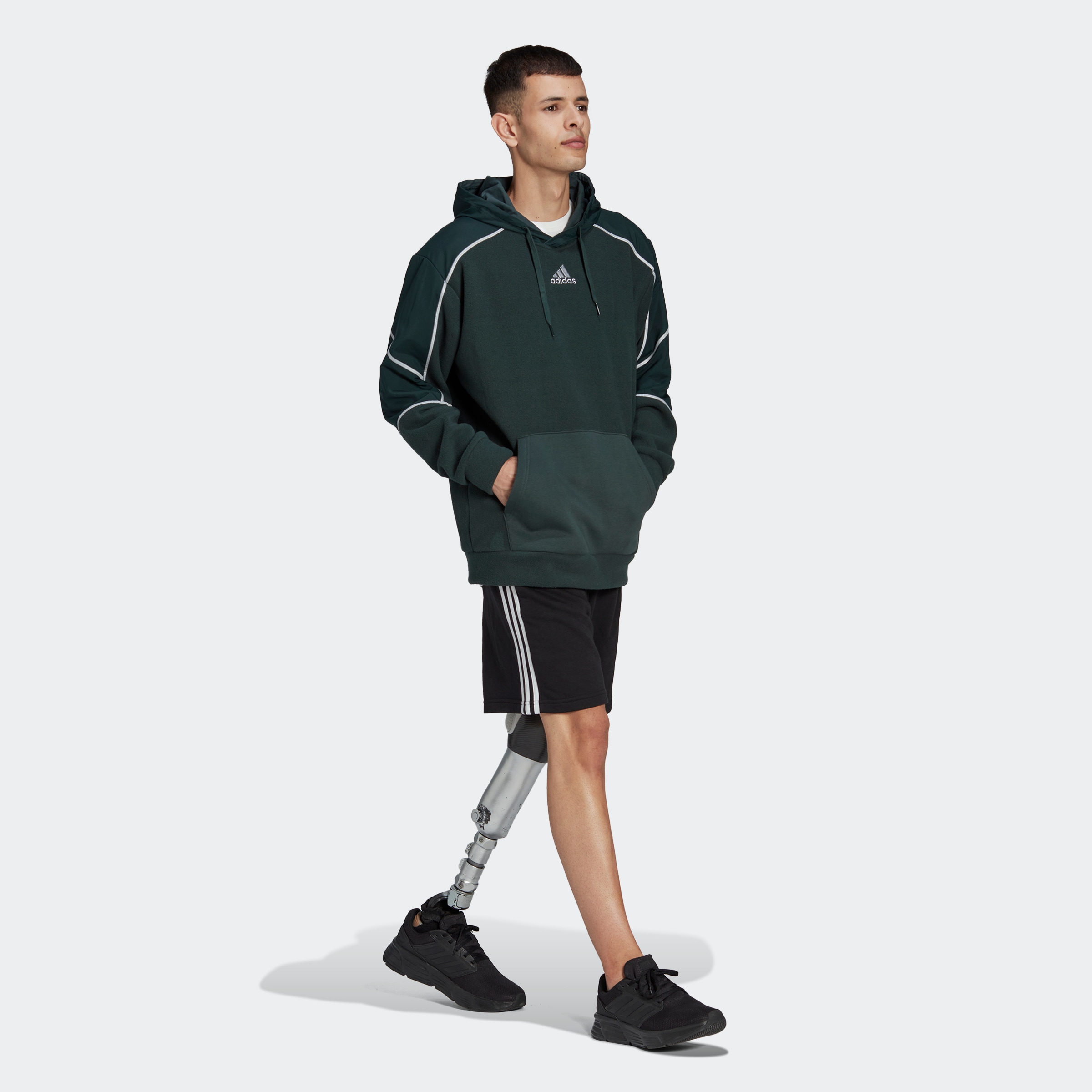 Trouver adidas Sportswear Sweatshirt REFLECT DARK »ESSENTIALS sur FLEECE IN HOODIE« POLAR THE