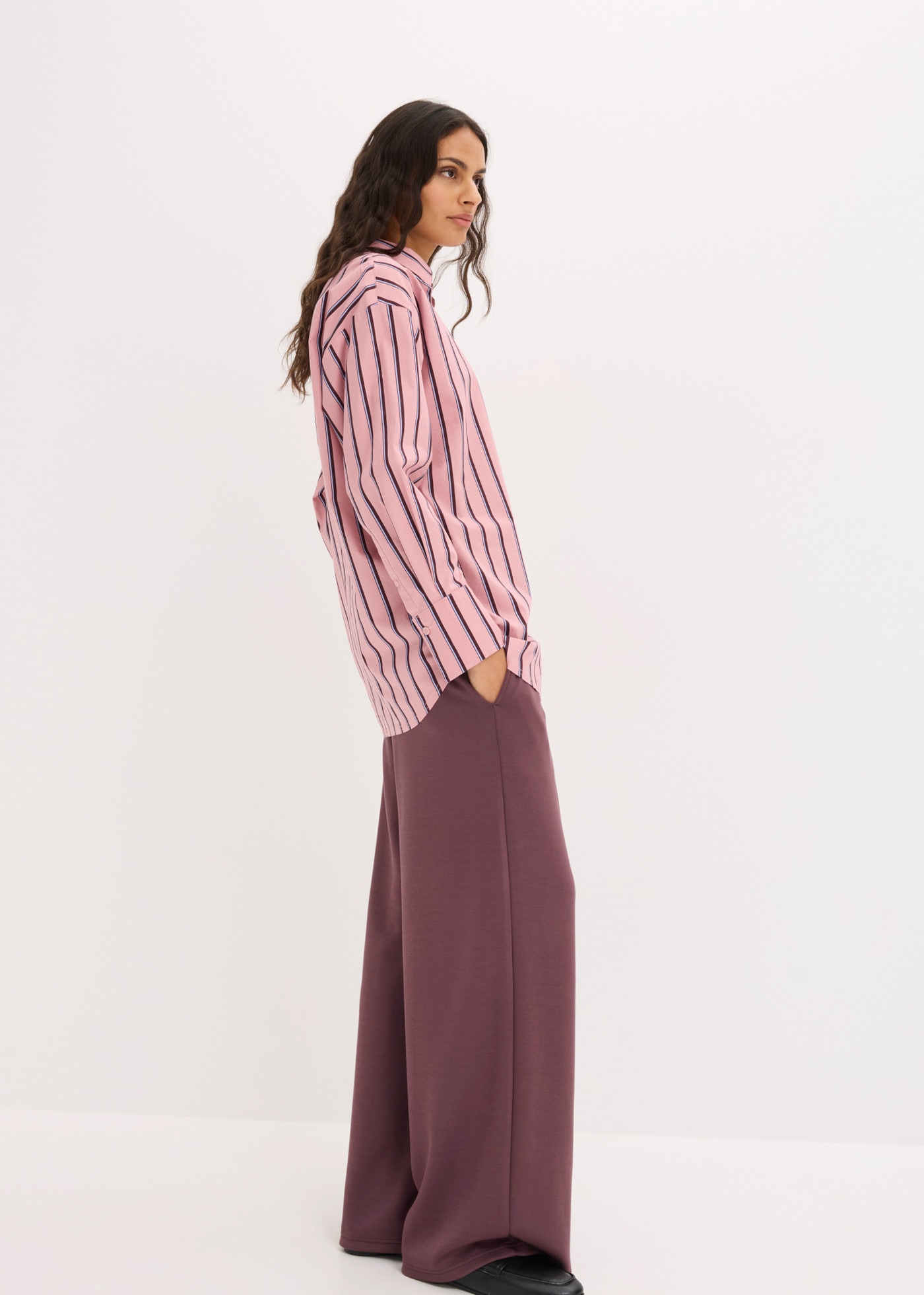 bonprix Hemdbluse Oversize-Passform, hüftbedeckende Länge, mit überschnittener Schulter