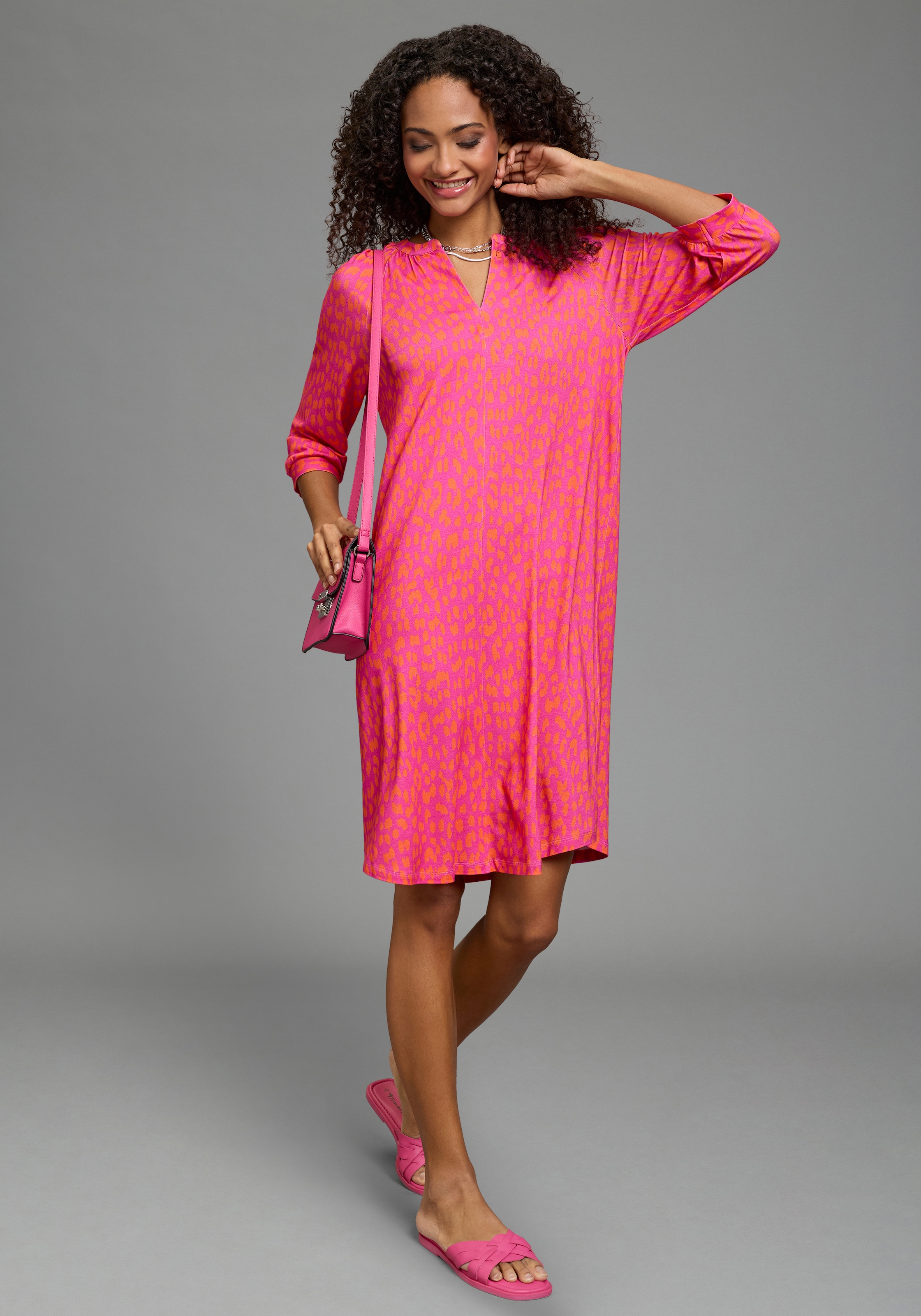 Image of Laura Scott Sommerkleid Mini-Look, mit V-Ausschnitt, mit Halbarm, aus Viskose und Elasthan
