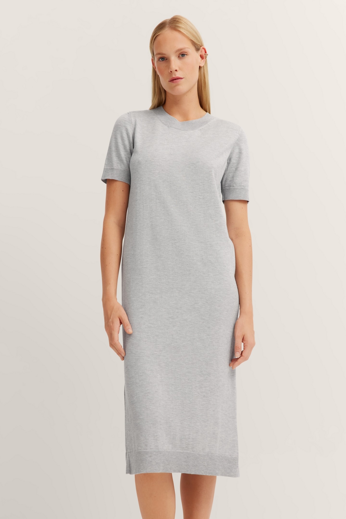 Image of bugatti Strickkleid mit kurzen Ärmeln & Seitenschlitzen