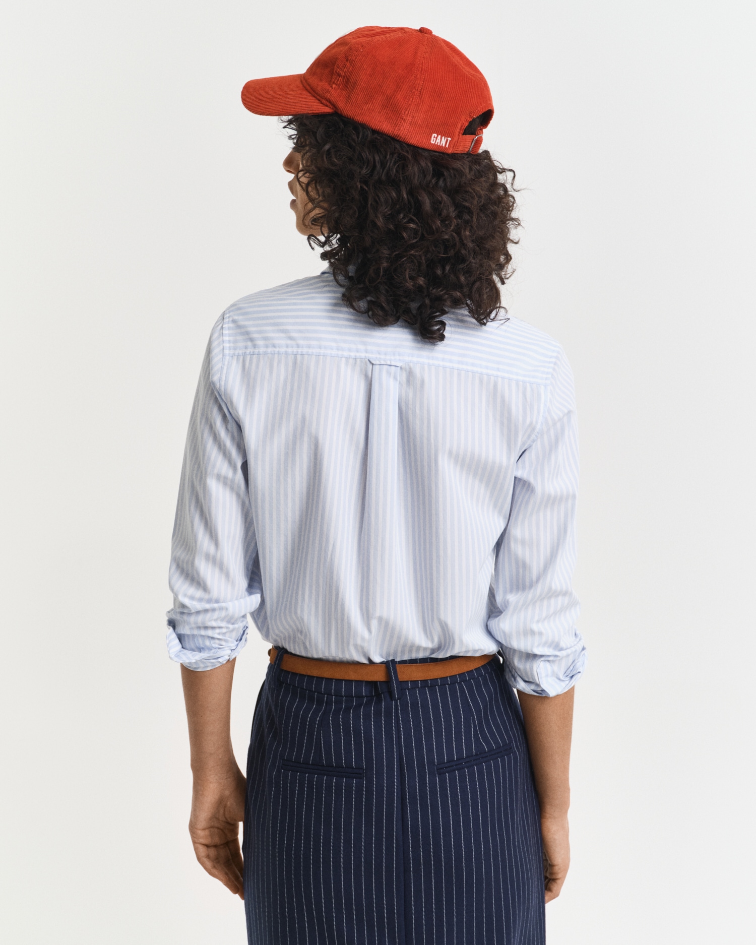 Gant Hemdbluse »REG POPLIN STRIPED SHIRT«, mit einer kleinen Logostickerei auf der Brust