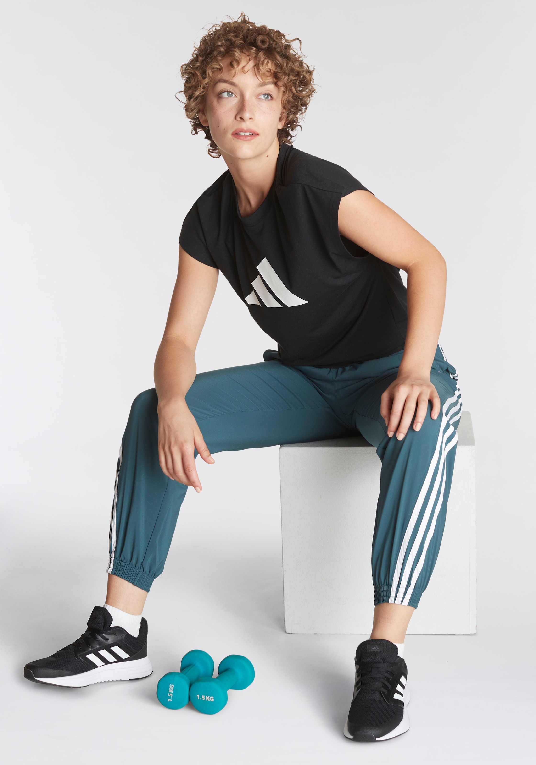 adidas Performance T-Shirt »TRAIN ICONS TRAINING REGULAR FIT LOGO«