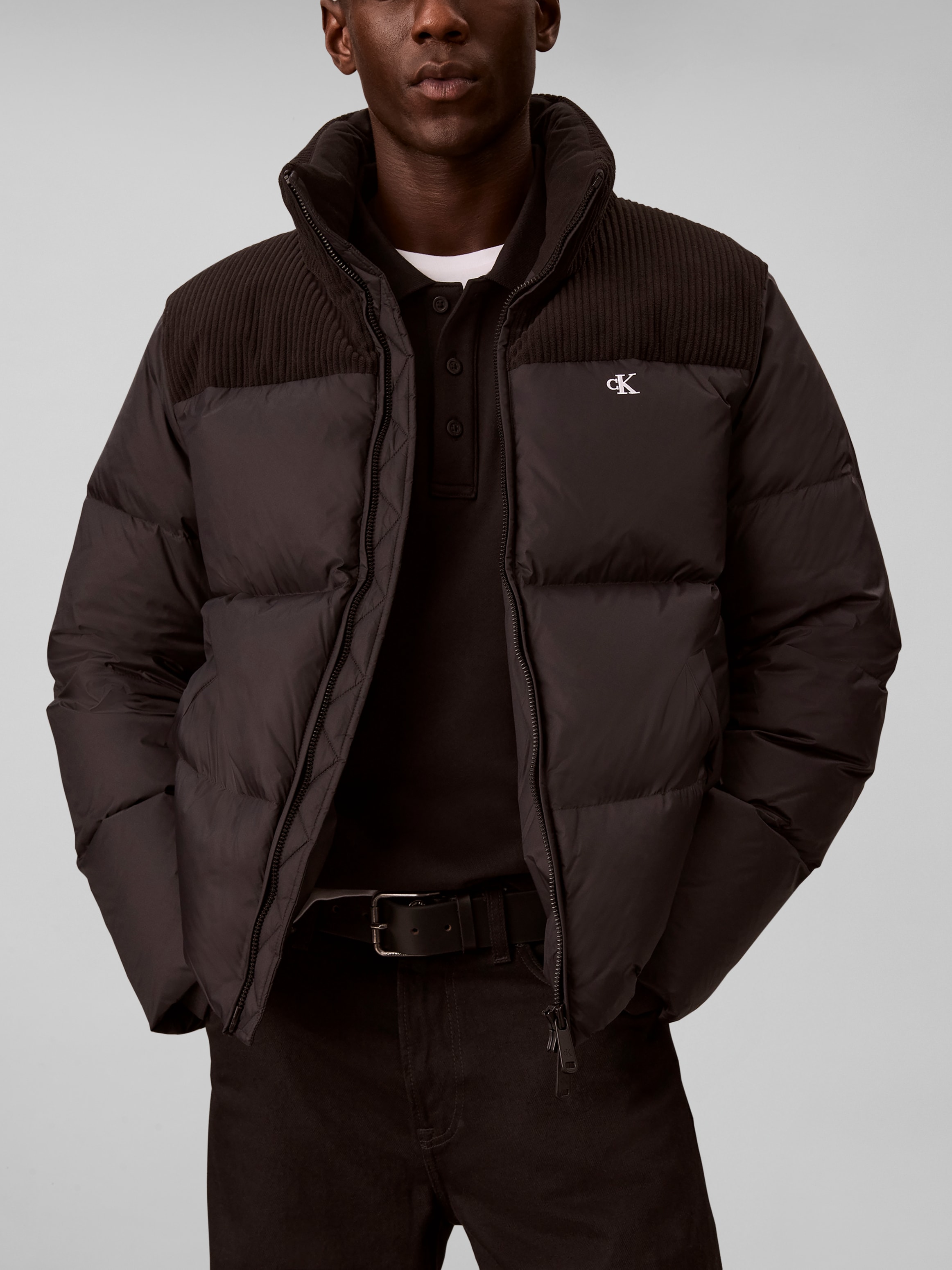 Calvin Klein Veste matelassée »MIXED MEDIA DOWN PUFFER« sans capuche coupe régulière avec col montant