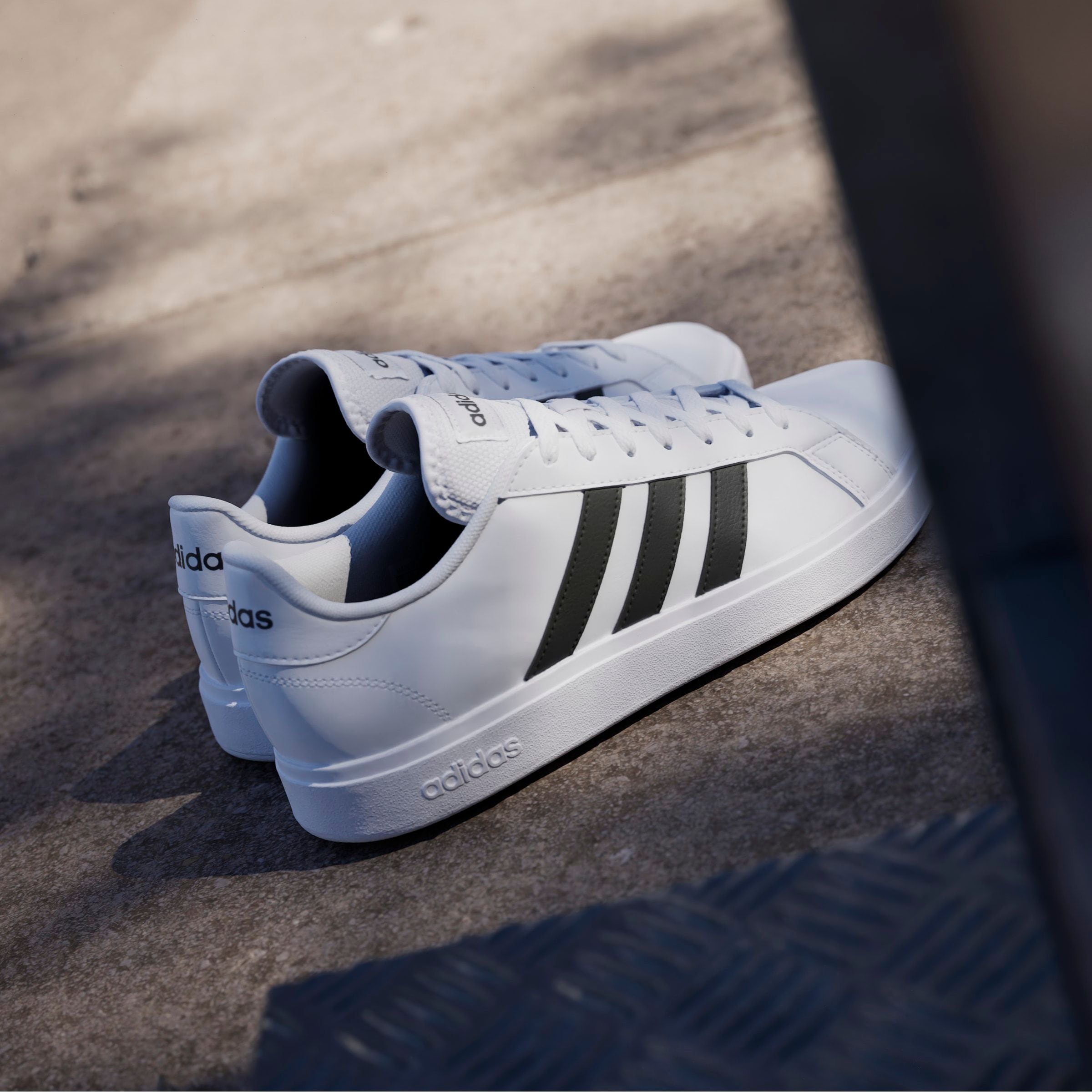 adidas Sportswear Sneaker »GRAND COURT TD LIFESTYLE COURT CASUAL«, Design auf den Spuren des adidas Superstar