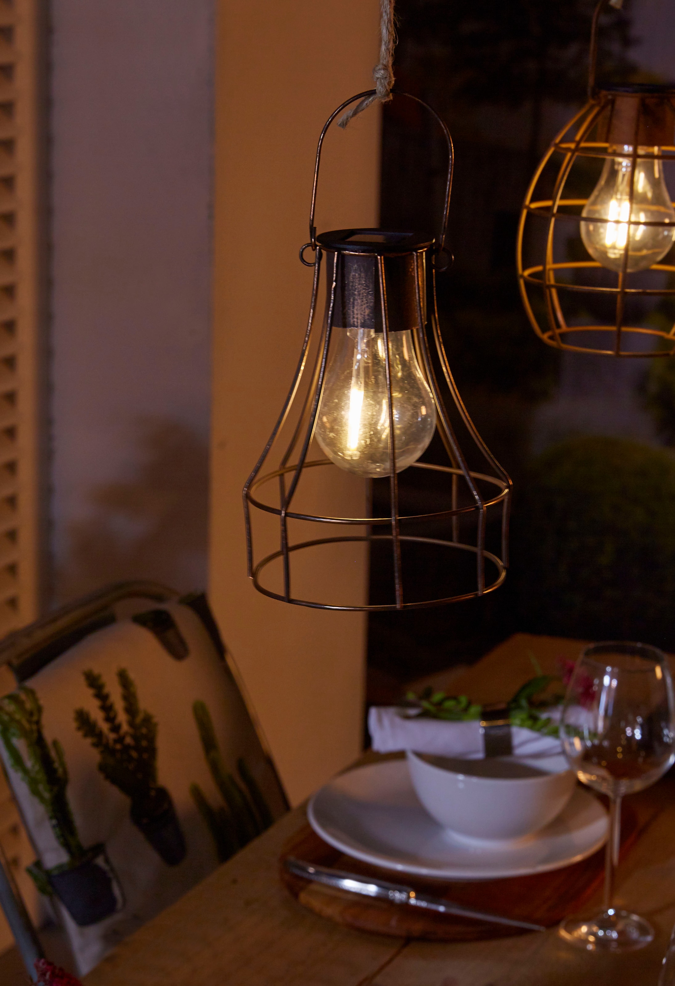 LUXFORM Lampe à suspendre »Solar-Hängeleuchte - Dortmund - LED« Module LED 1 cuis suspension décorative