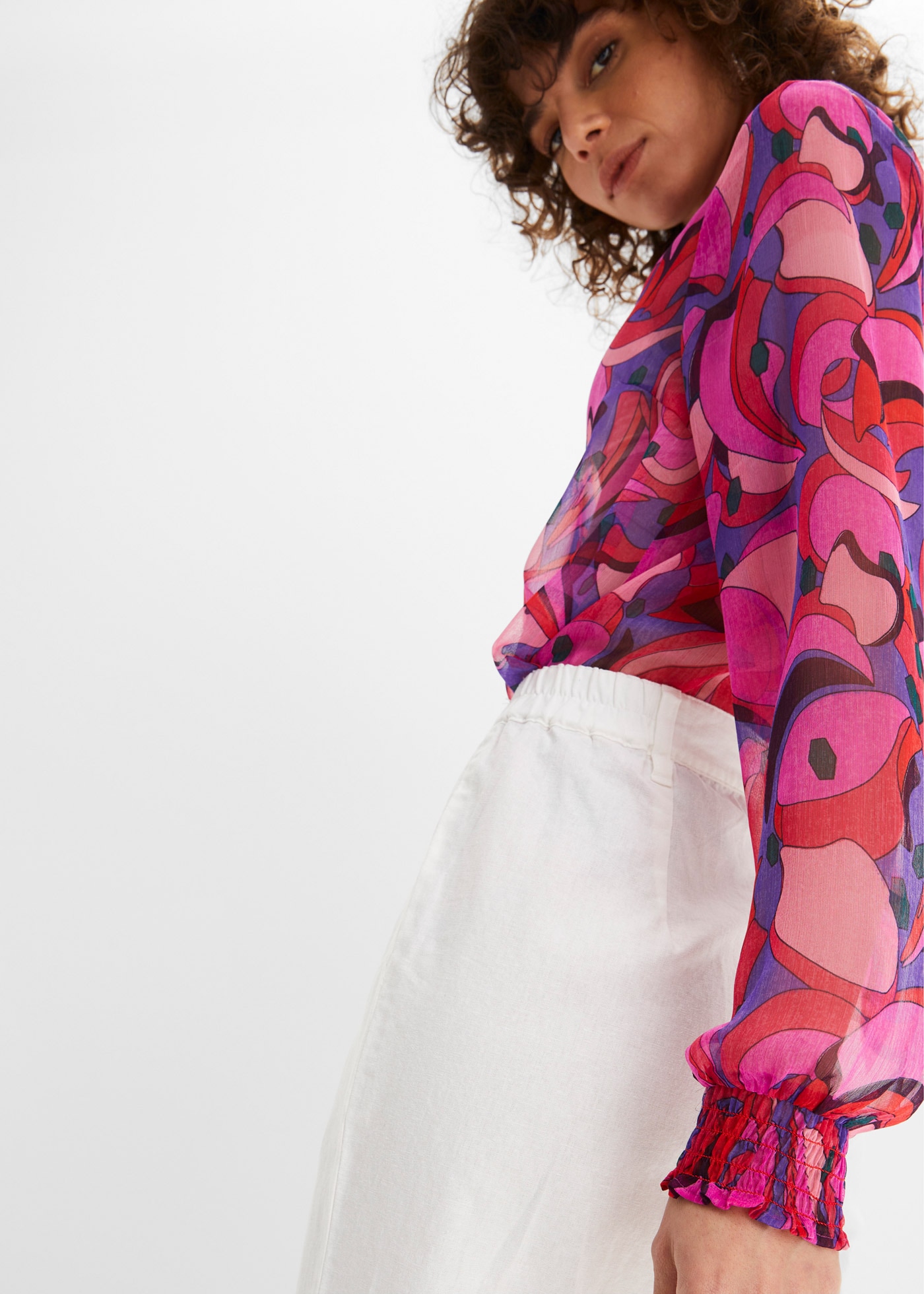 bonprix Pantalon en lin  mélange lin-coton, coupe loose fit, hauteur de taille confortable