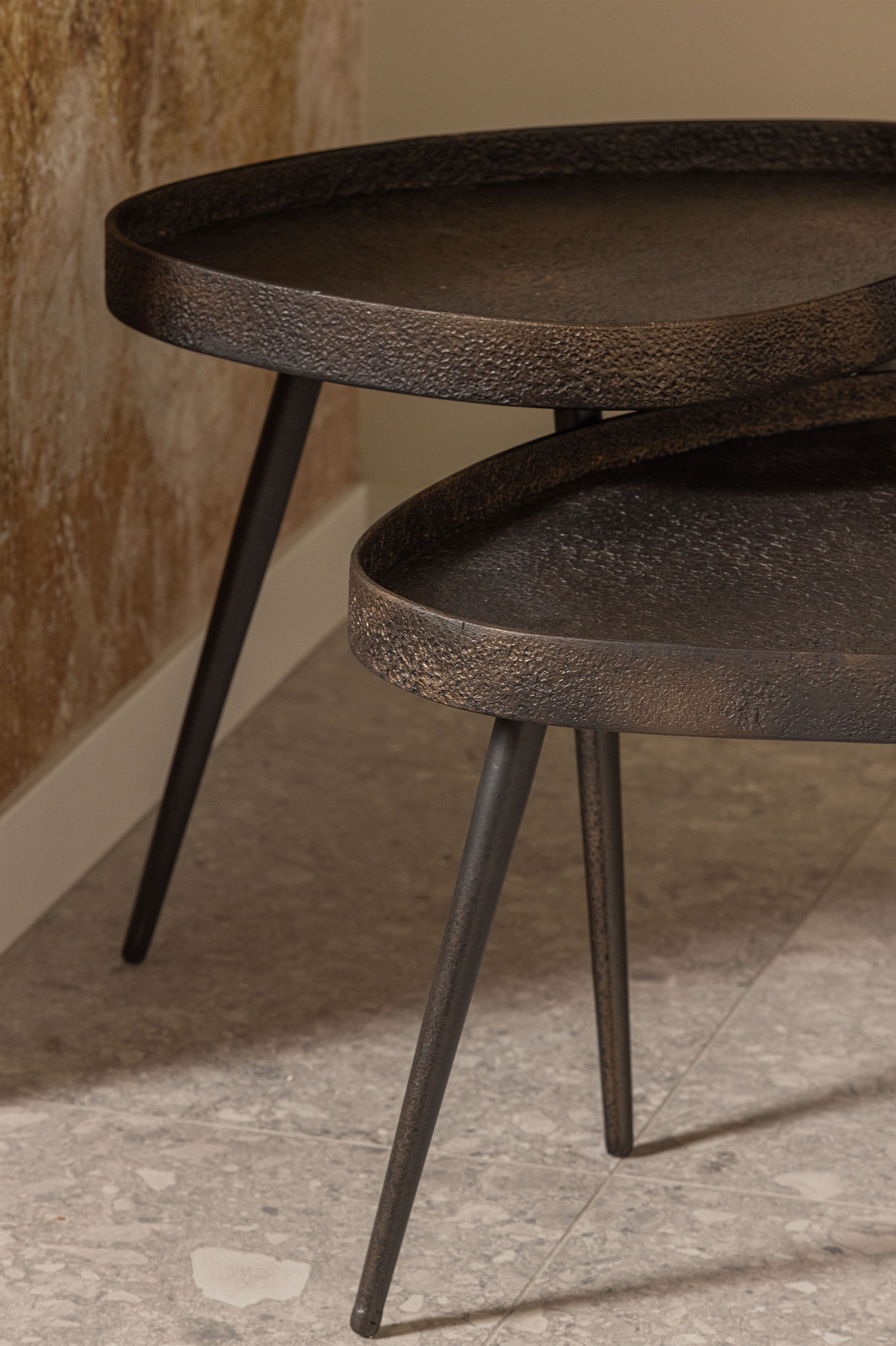 WOOOD Beistelltisch »Crude mit Multiplex-Zinkbeschichtung und Metallbeinen 71 x 52 x 39 cm« Set, 2 Stk. tlg. 2er-Set, unterschiedliche Grössen im Set, Tragkraft je 15 kg