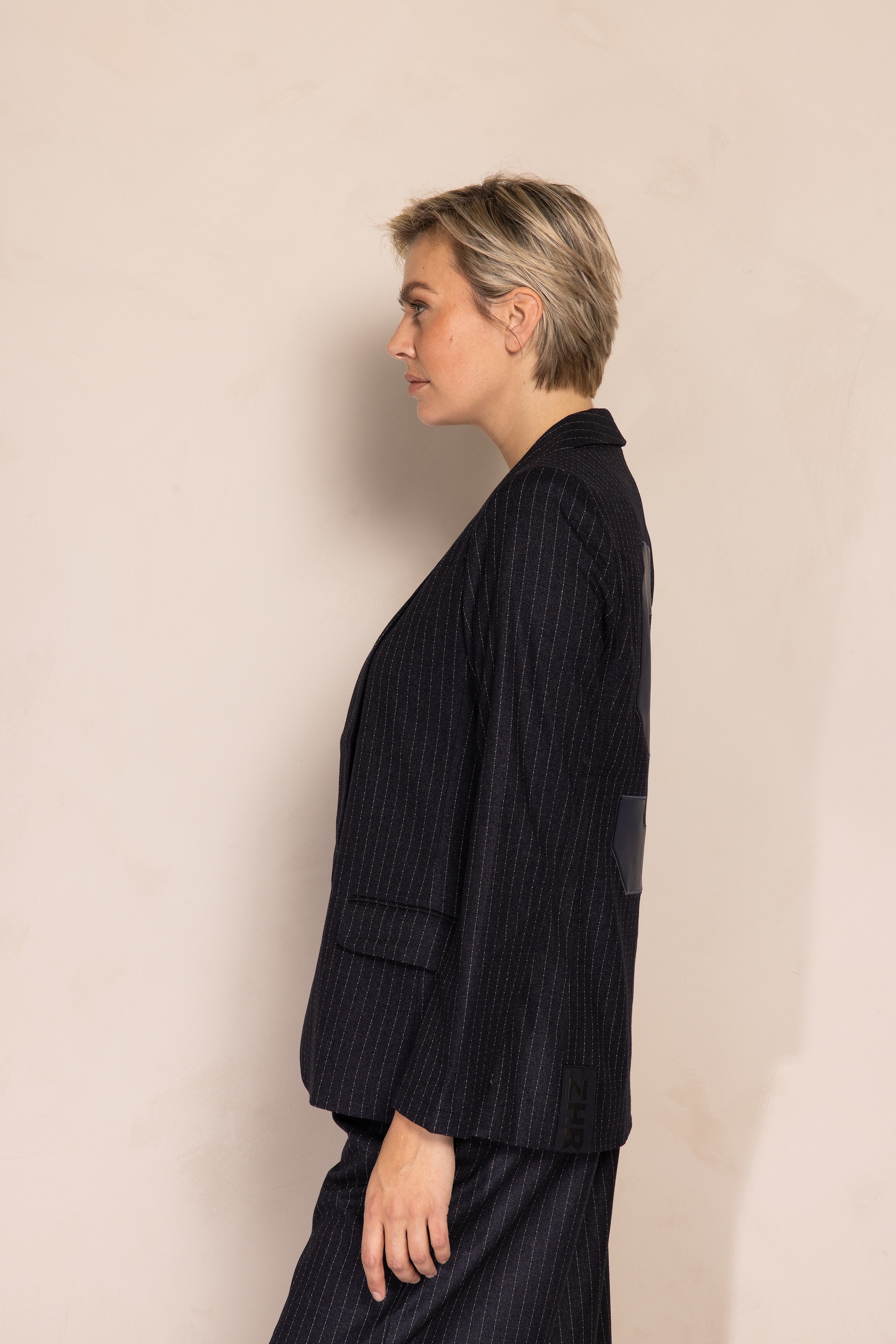 Zhrill Jackenblazer »ZHHELEN« lässiger Stil, Regular Fit, unifarben, mit Pattentaschen